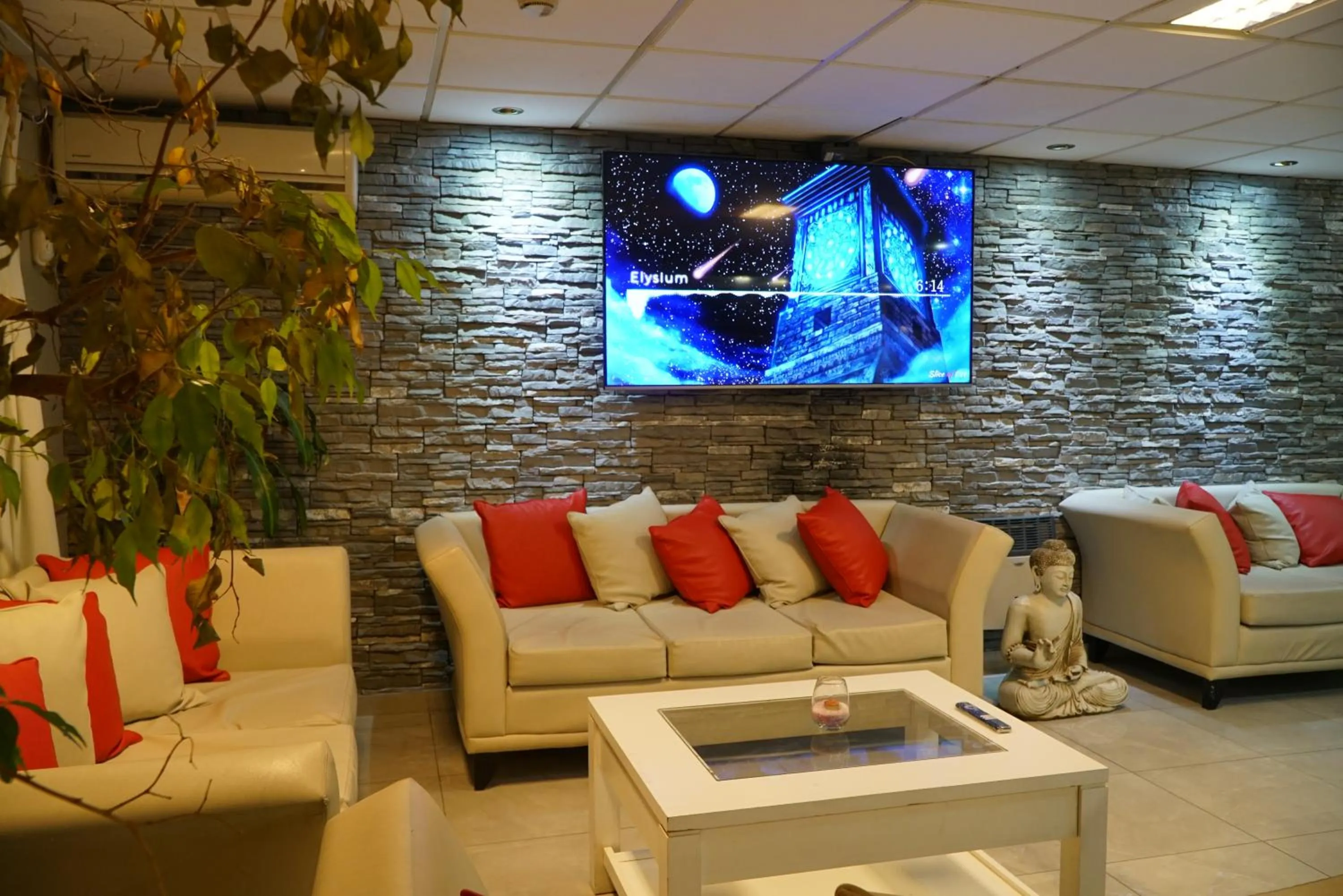 Communal lounge/ TV room in Aranjuez Real