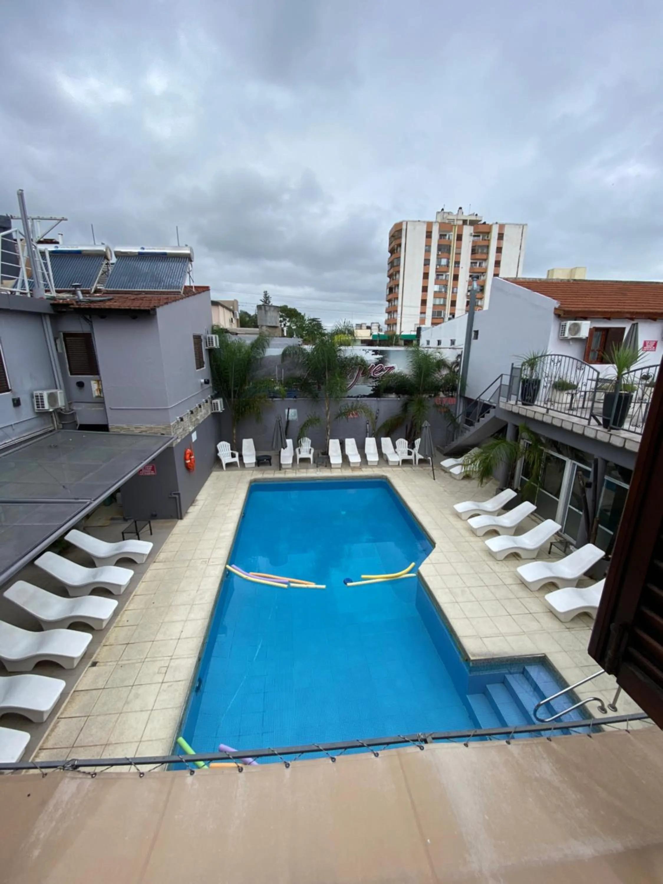 Swimming pool in Aranjuez Real