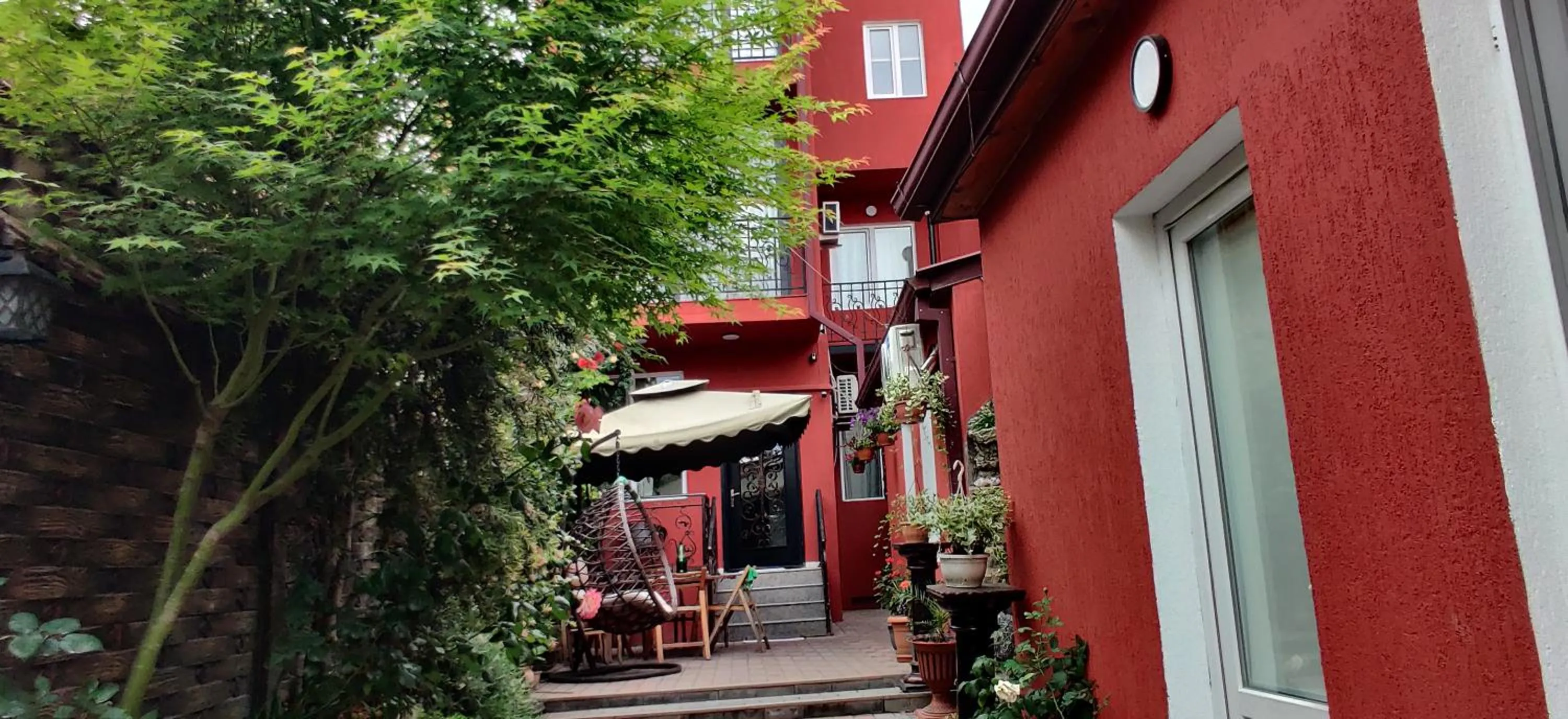 Property building in Mimino T&G