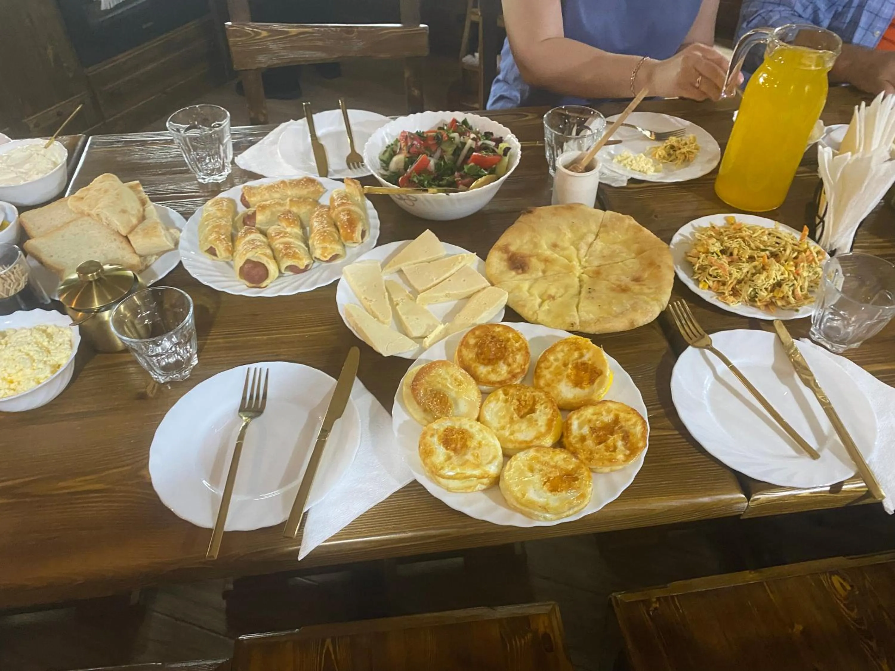 Restaurant/places to eat in Mimino T&G