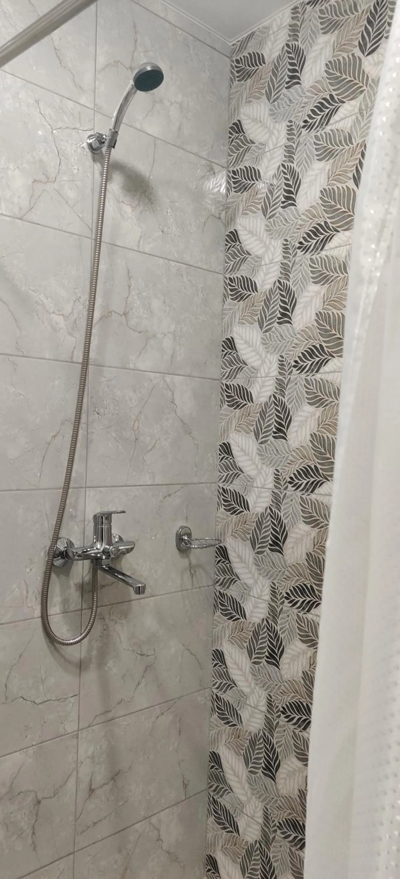 Shower in Mimino T&G