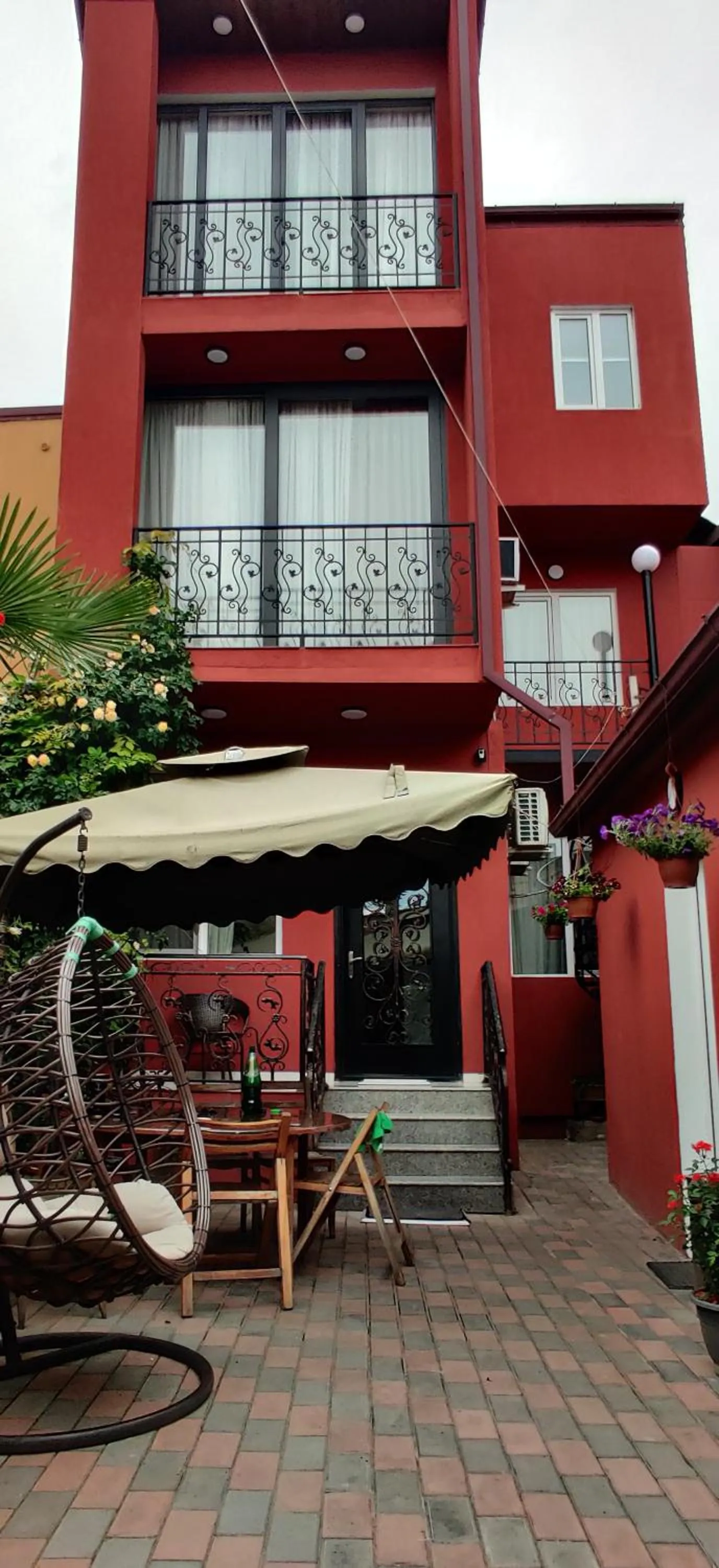 Property building in Mimino T&G