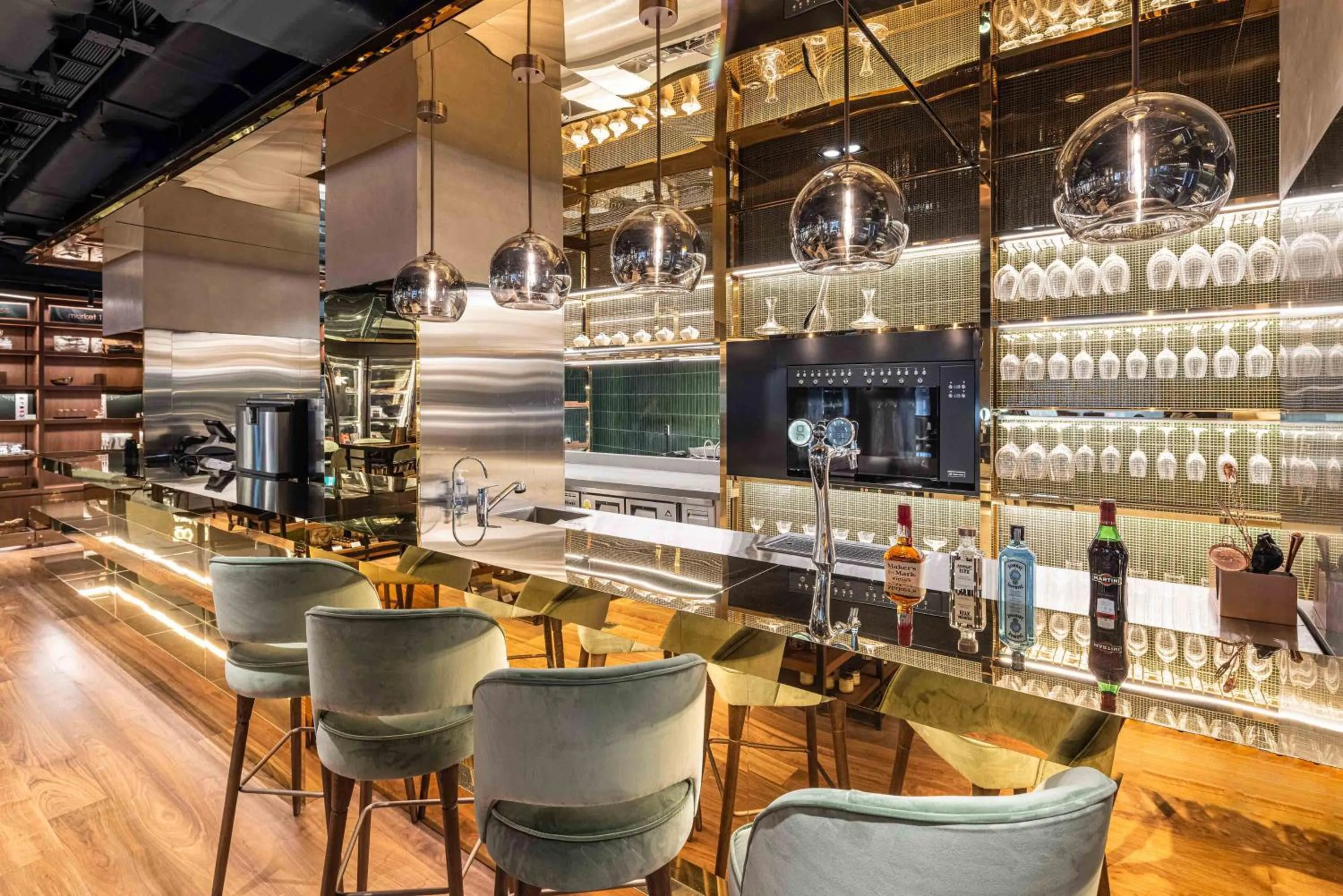 Restaurant/places to eat in The Ambassador Seoul - A Pullman Hotel