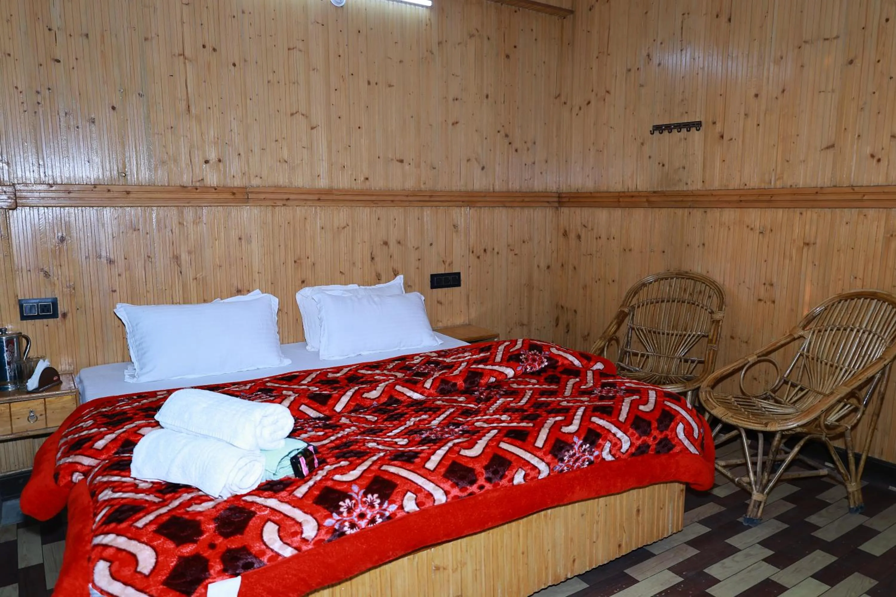 Bed in Sunset Lagoon Dalhousie