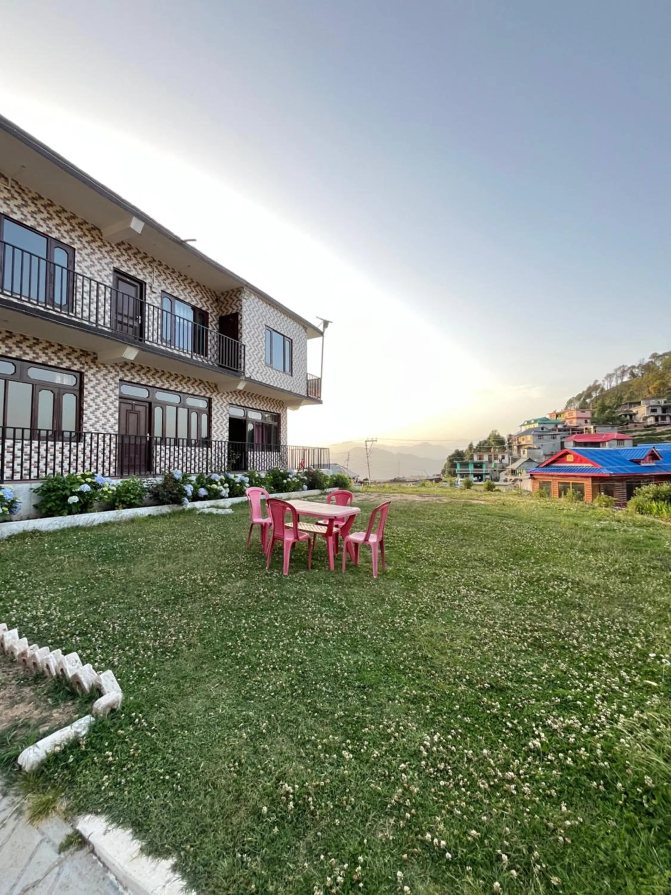 Property building in Sunset Lagoon Dalhousie