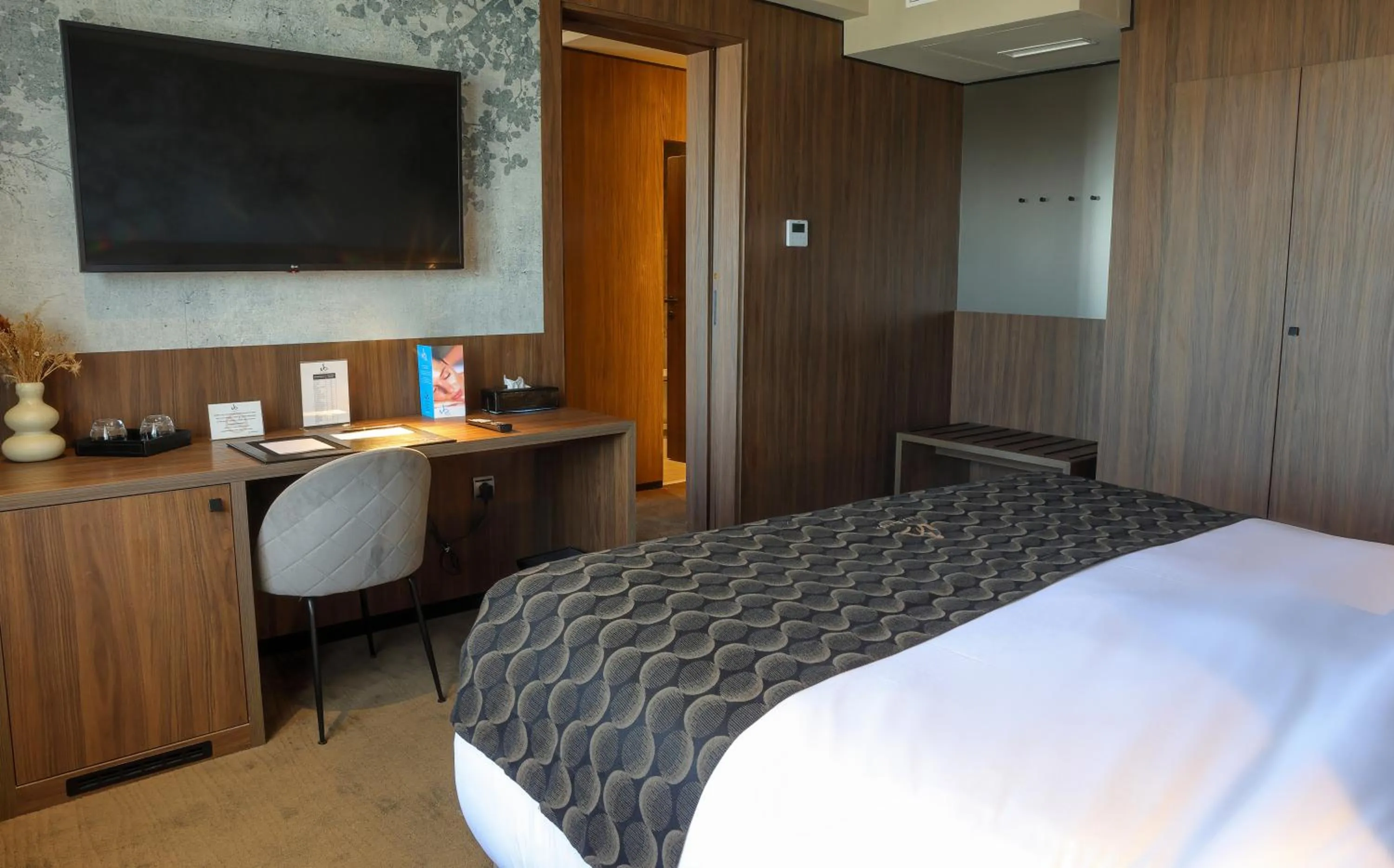 Bed in Villa Blanca Urban Hotel