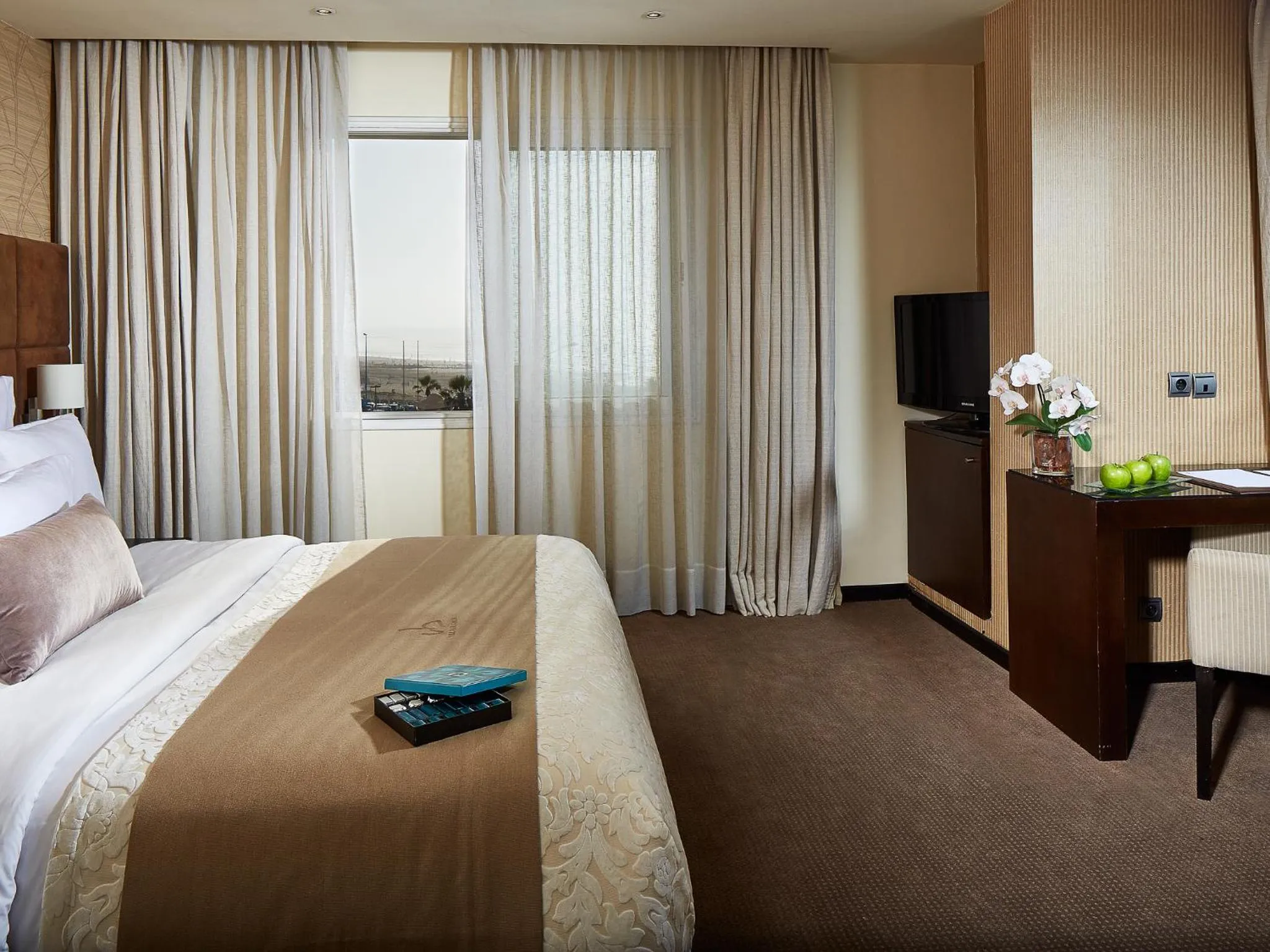 Photo of the whole room, Bed in Villa Blanca Urban Hotel