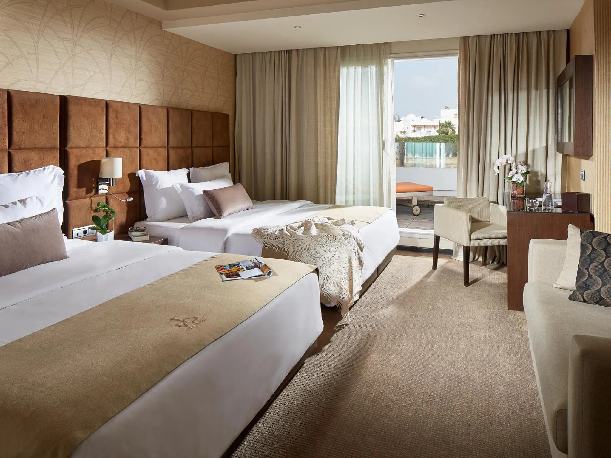 Photo of the whole room, Bed in Villa Blanca Urban Hotel