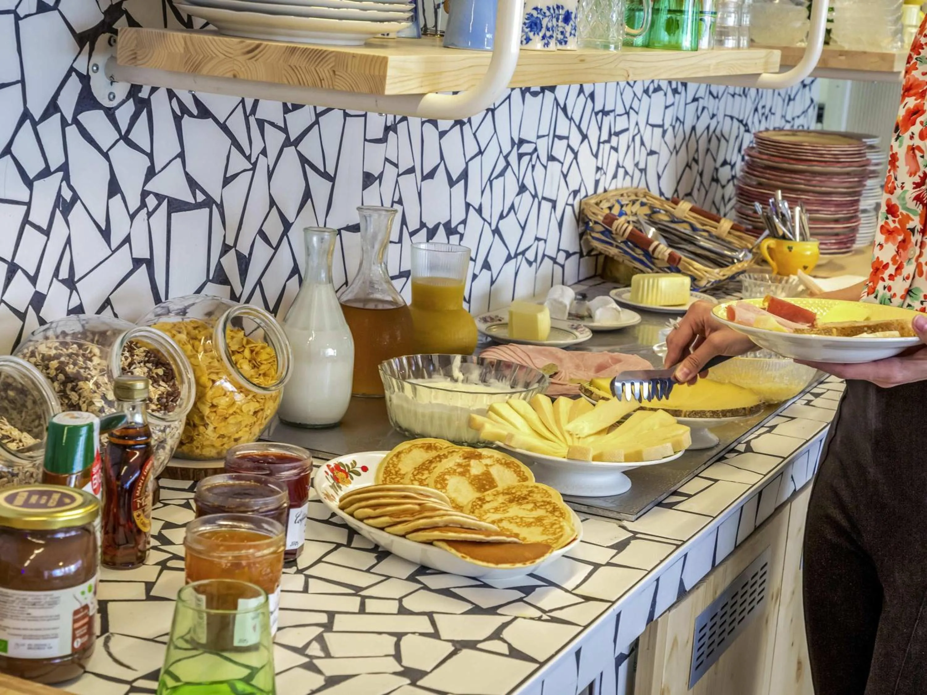 Breakfast in greet hotel Salon de Provence