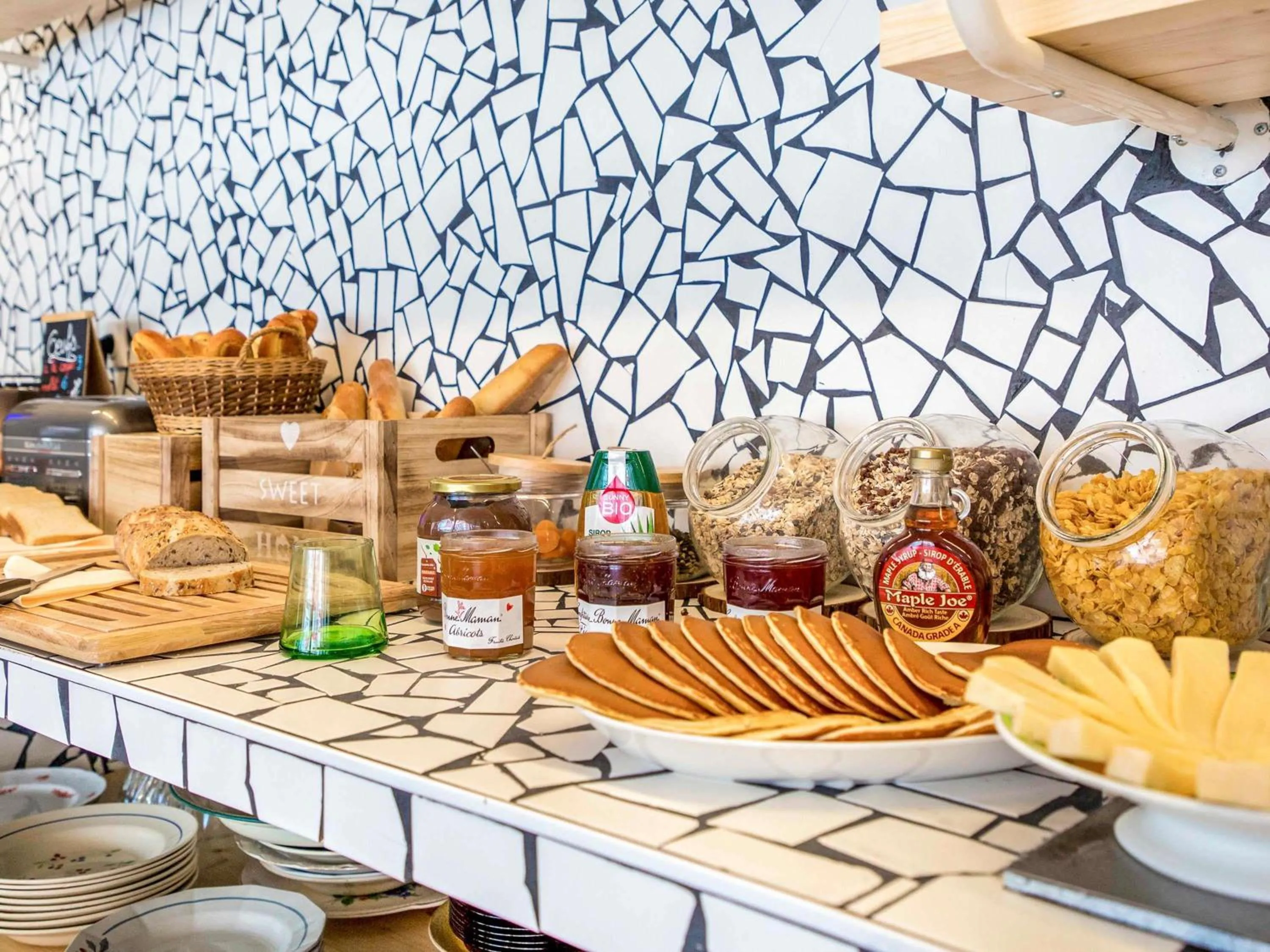 Breakfast in greet hotel Salon de Provence