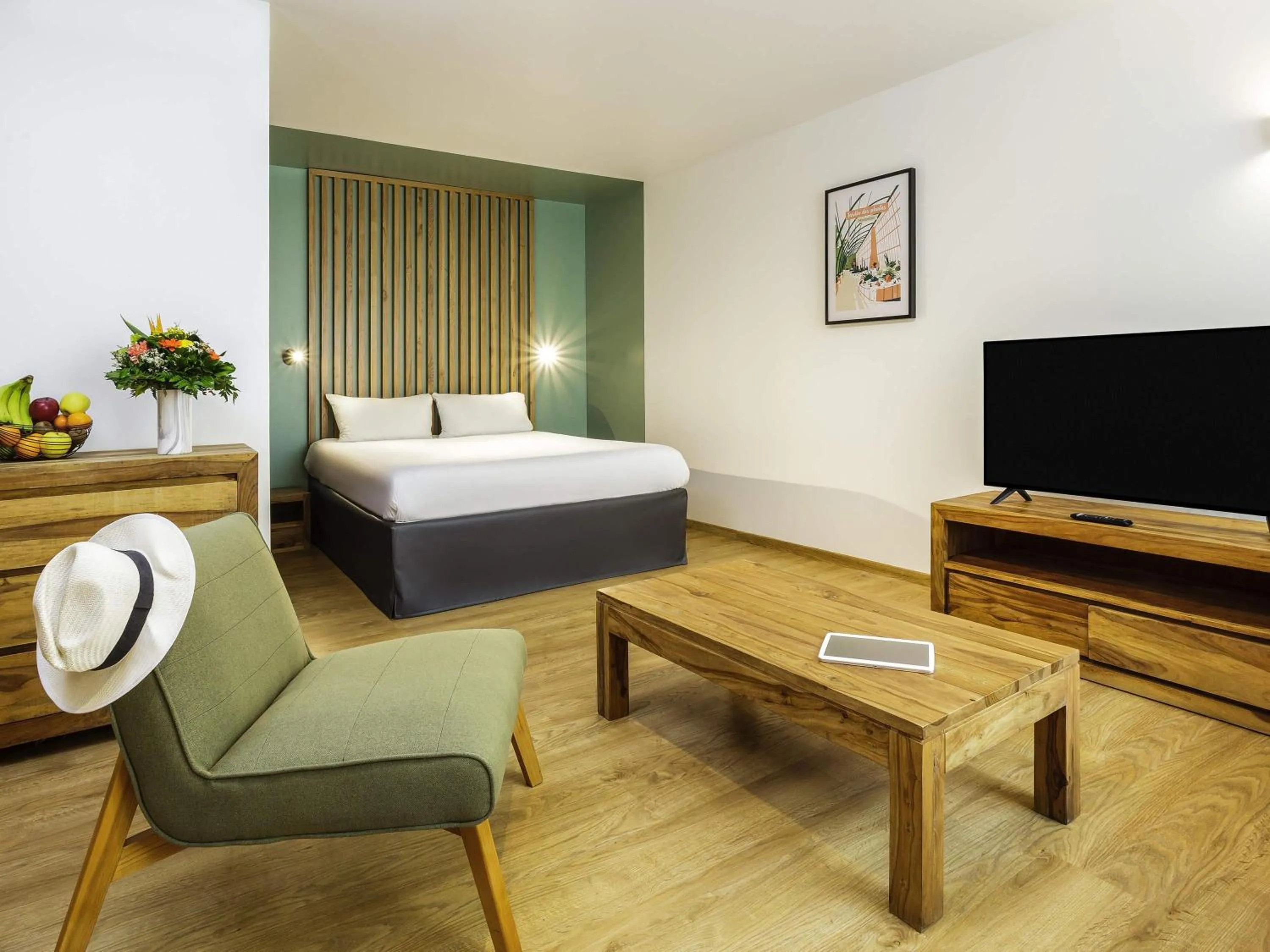 Bedroom, Bed in Aparthotel Adagio Montpellier Centre Comedie