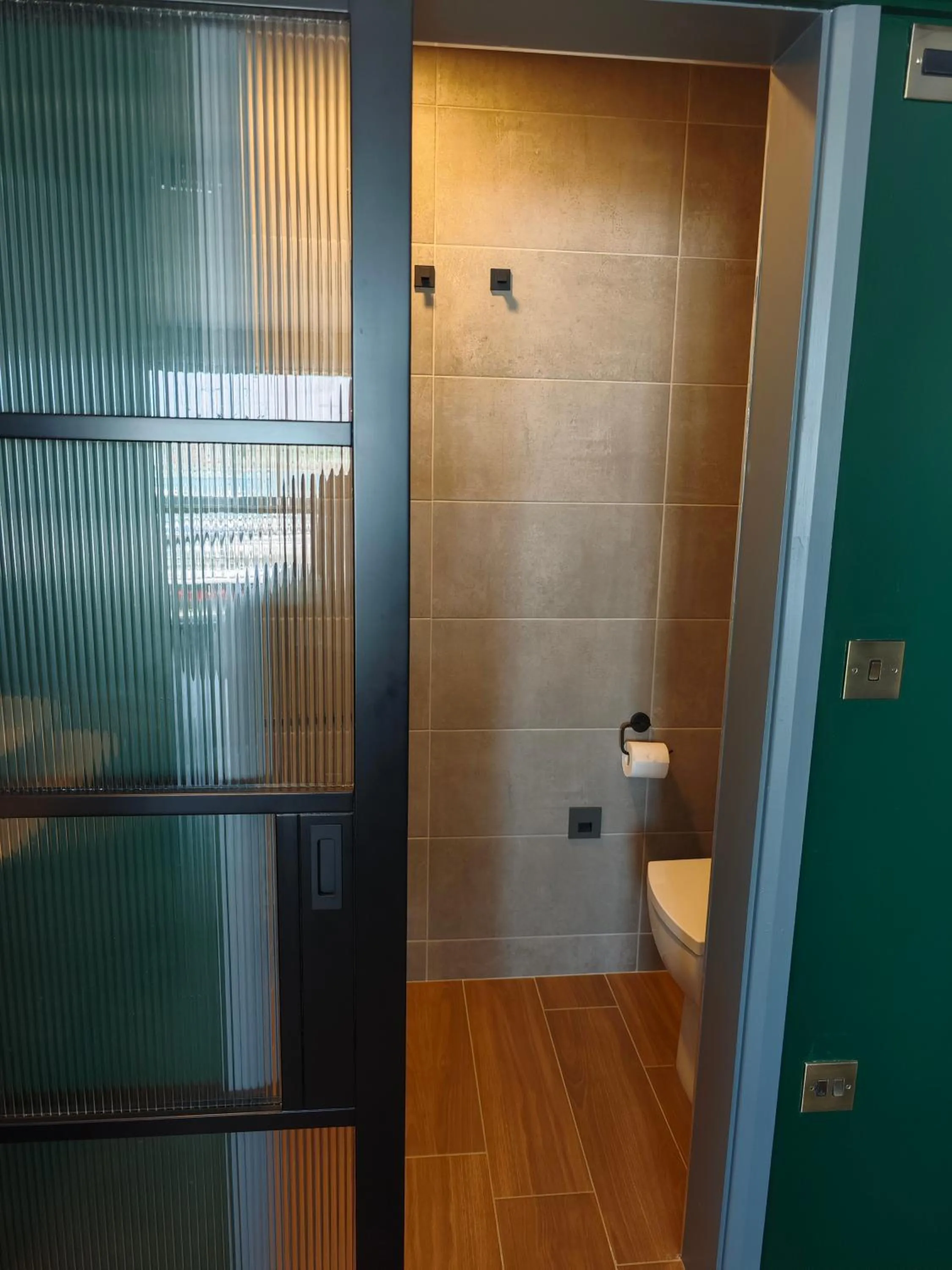 Pinnacle Suites Hotel