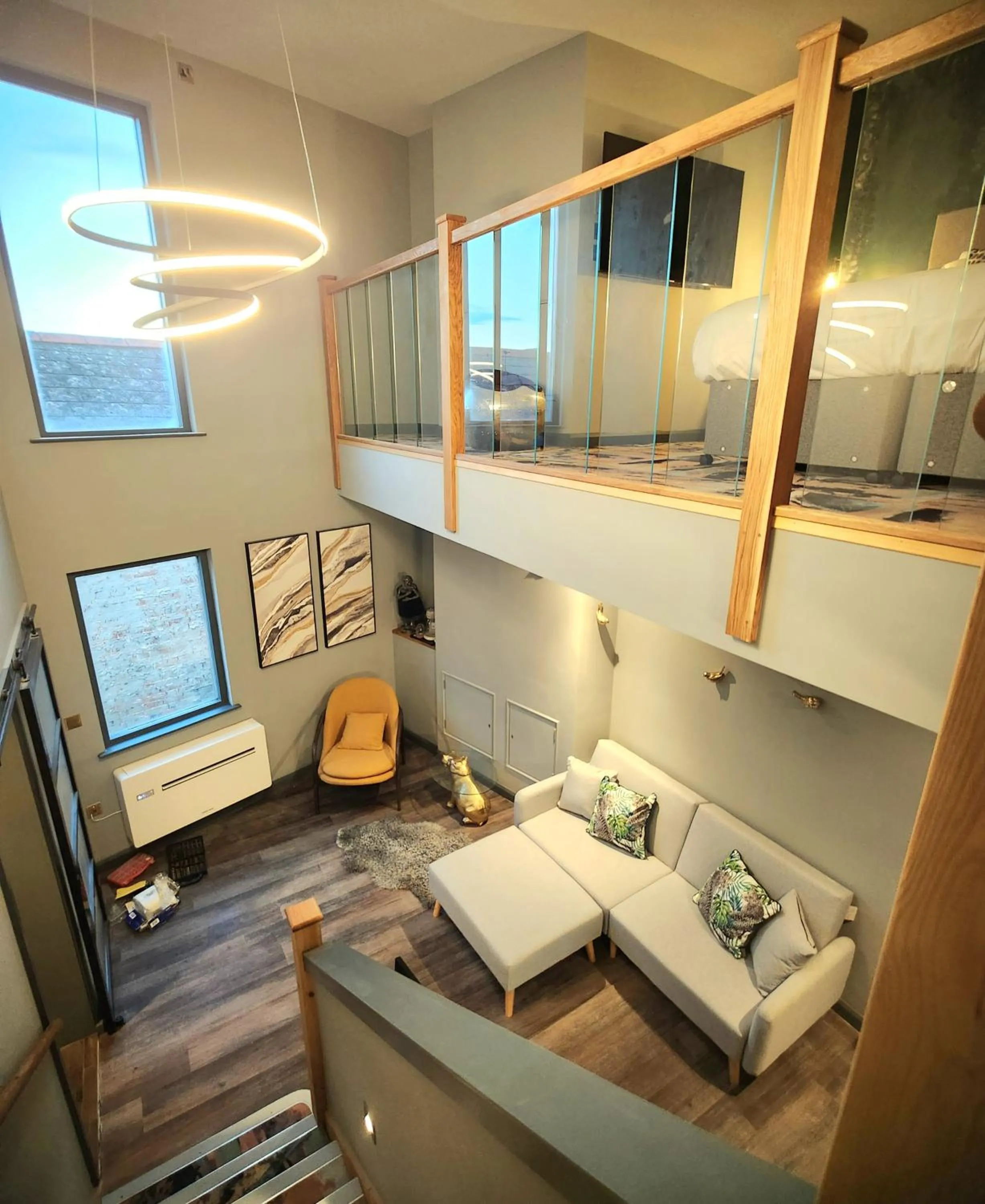 Bed in Pinnacle Suites Hotel