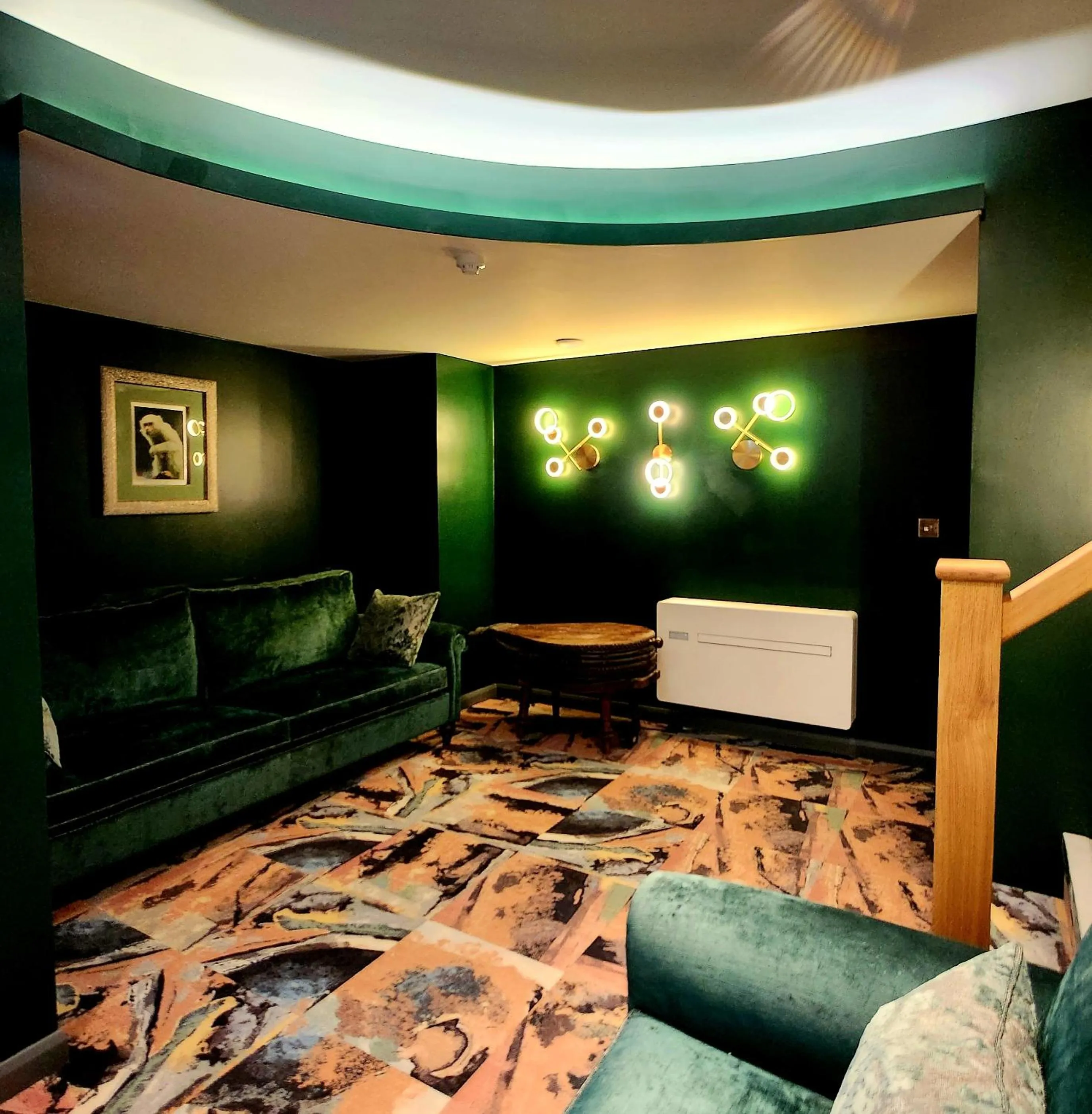 Seating area in Pinnacle Suites Hotel