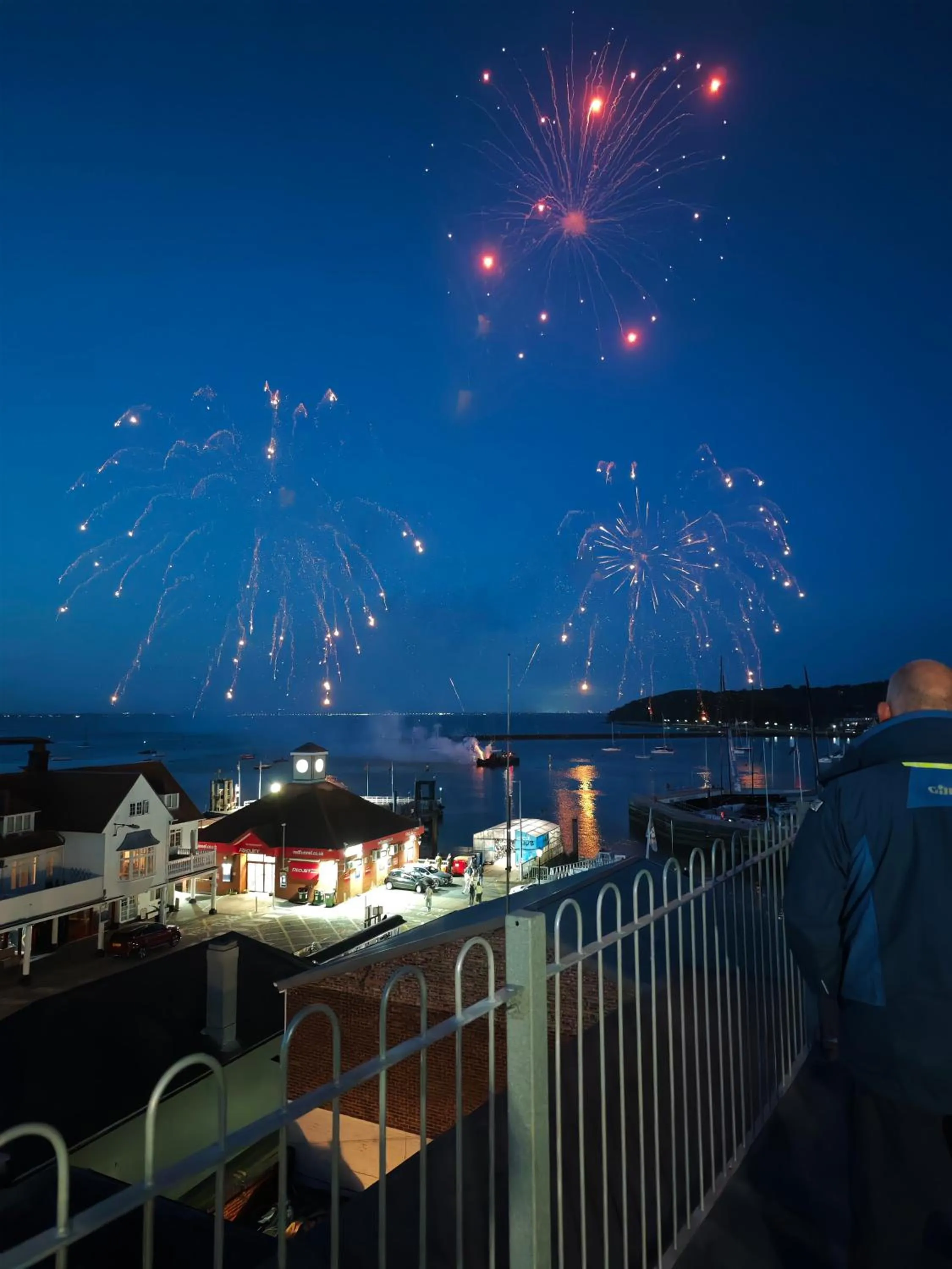 Night in Pinnacle Suites Hotel