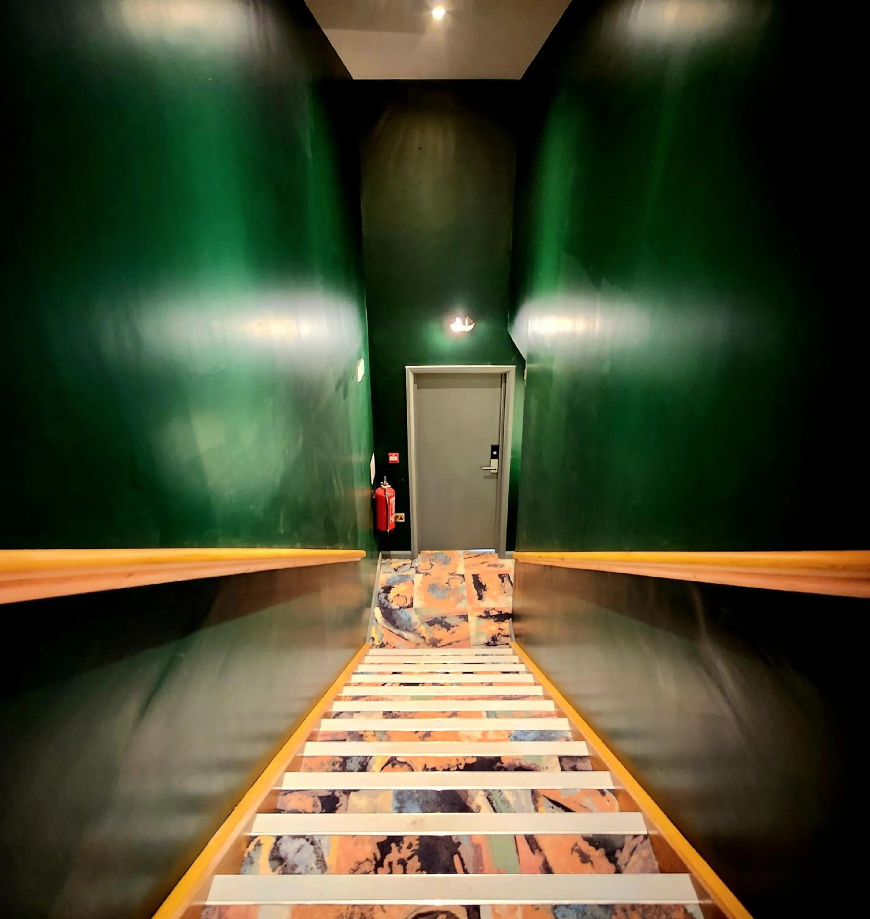 Property building in Pinnacle Suites Hotel