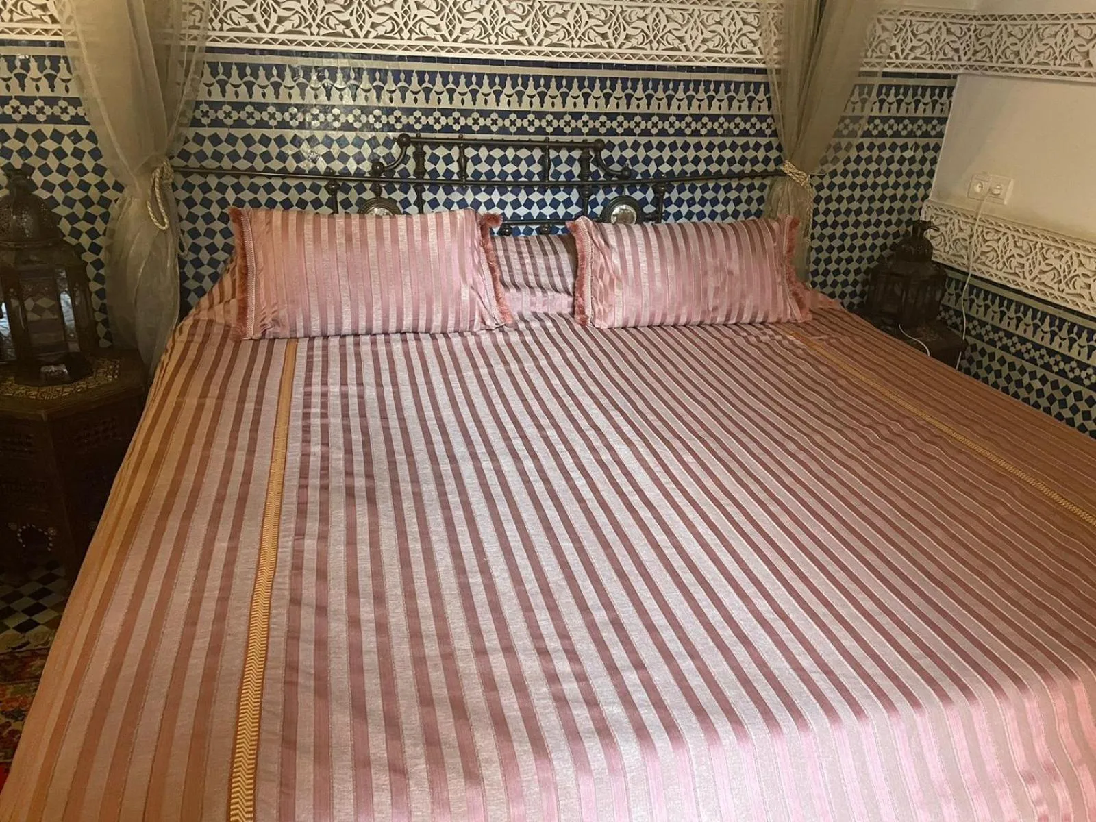 Bed in Riad Fes Baraka & SPA