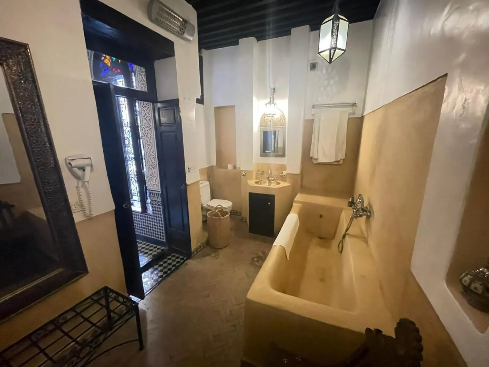 Bathroom in Riad Fes Baraka & SPA