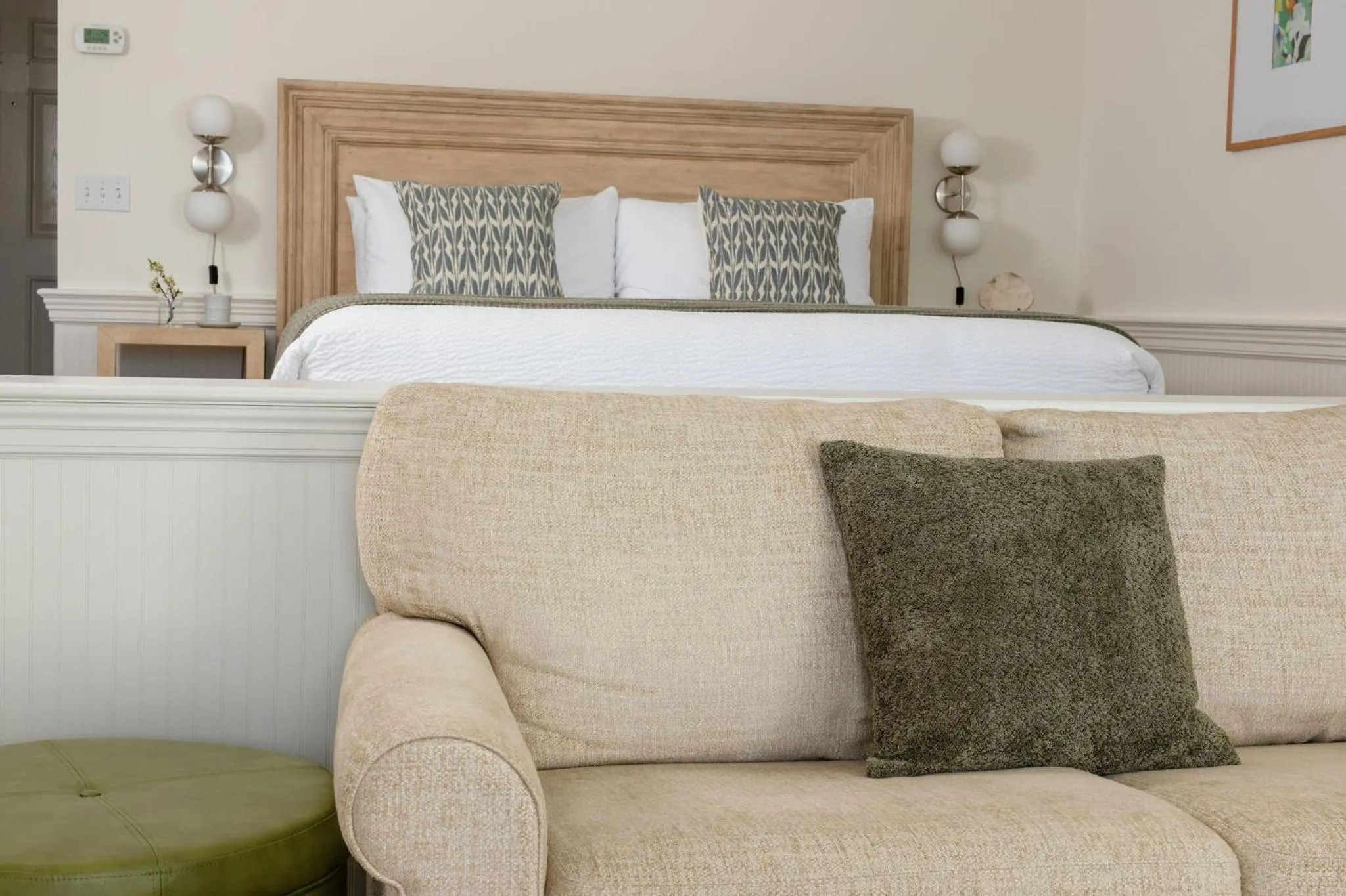 Bed in Outlook Inn on Orcas Island