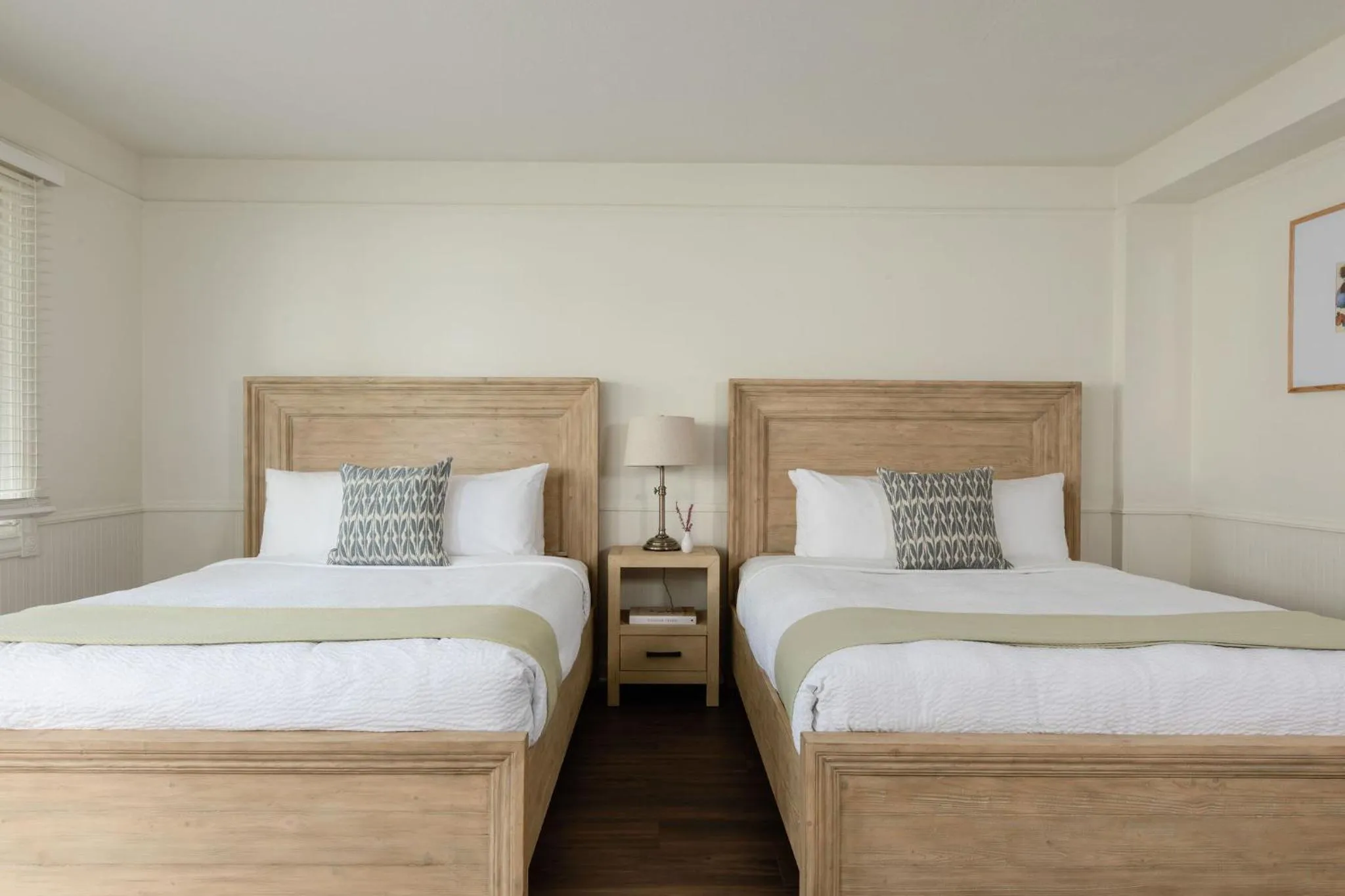 Bed in Outlook Inn on Orcas Island