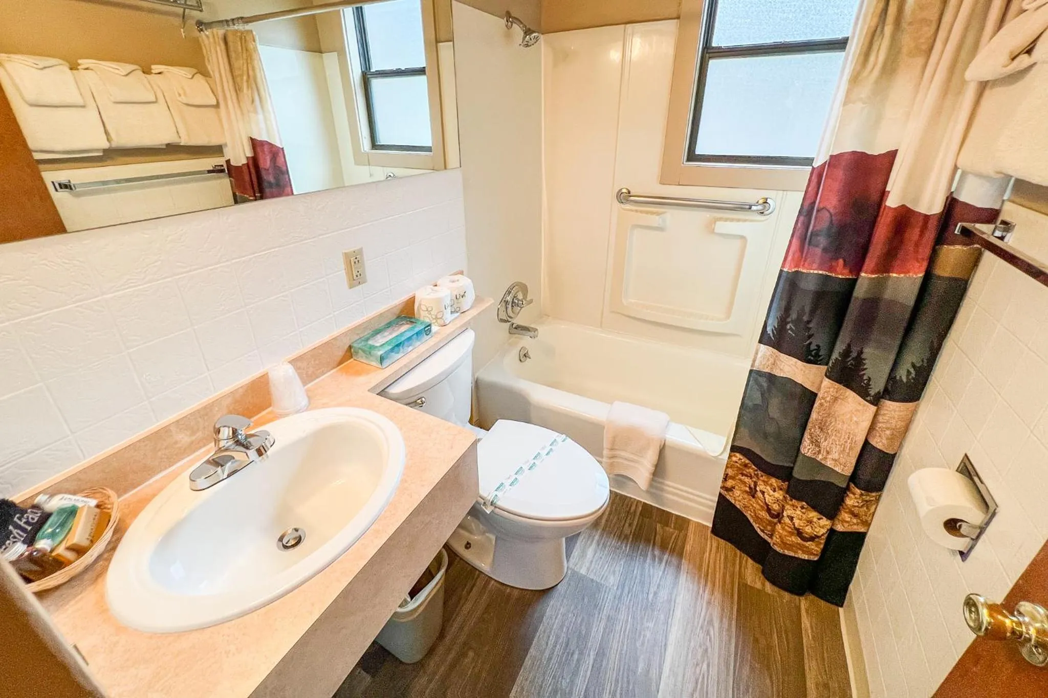 Shower in Castle Mountain Lodge
