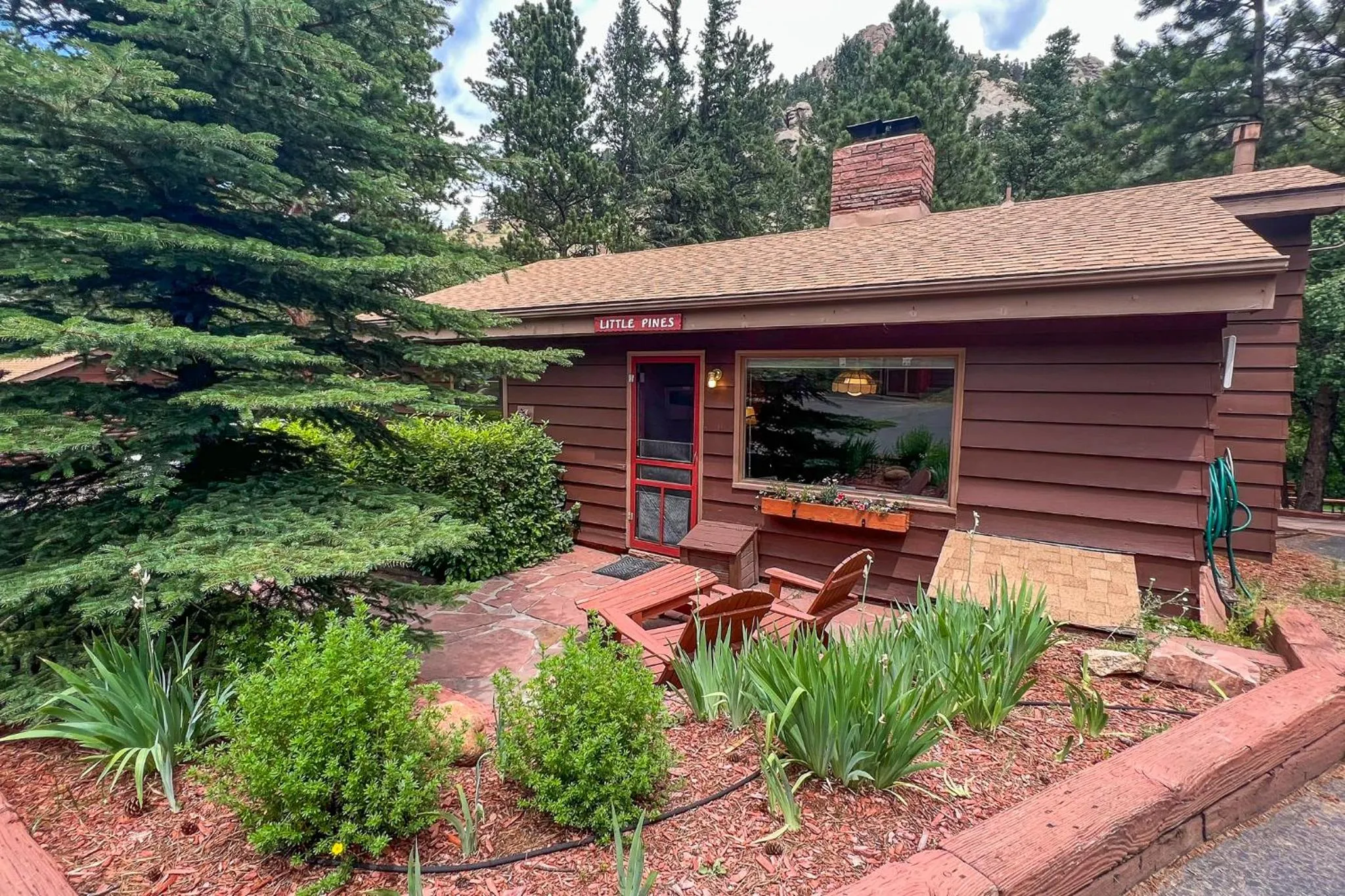Property building in Castle Mountain Lodge