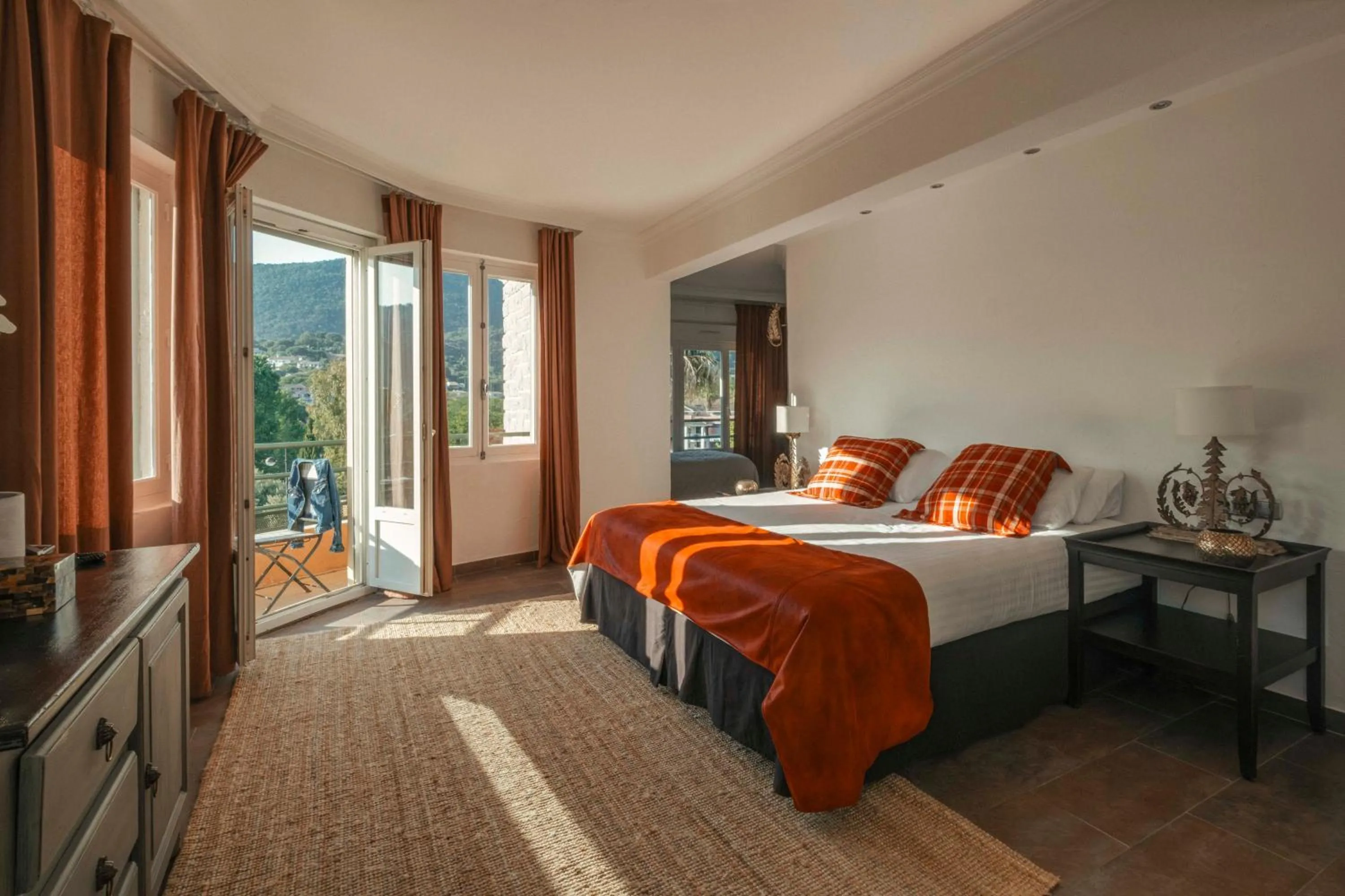 Photo of the whole room in Surplage Hôtel Cavalière