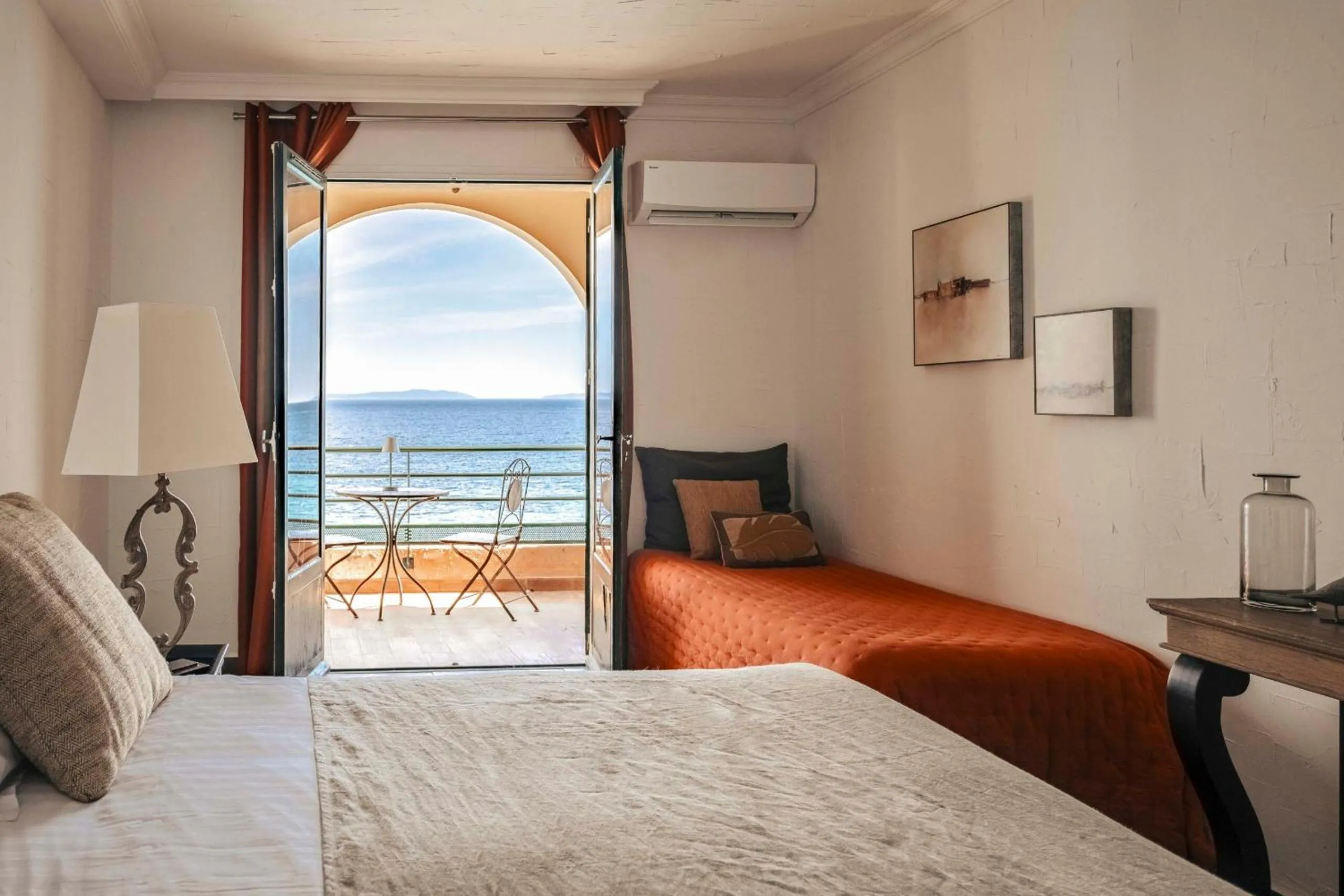 Balcony/Terrace in Surplage Hôtel Cavalière