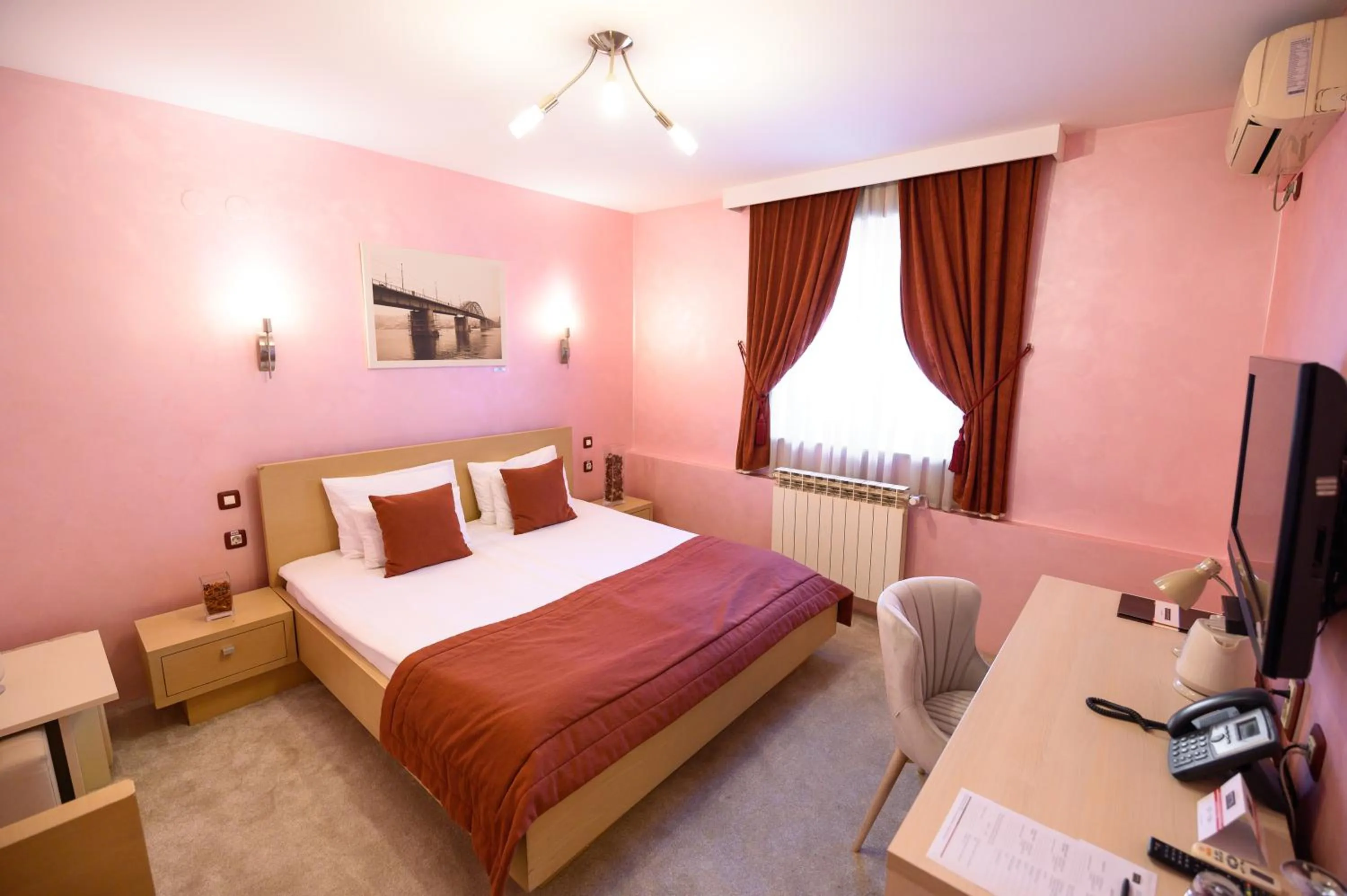 Photo of the whole room, Bed in Euro Garni Hotel