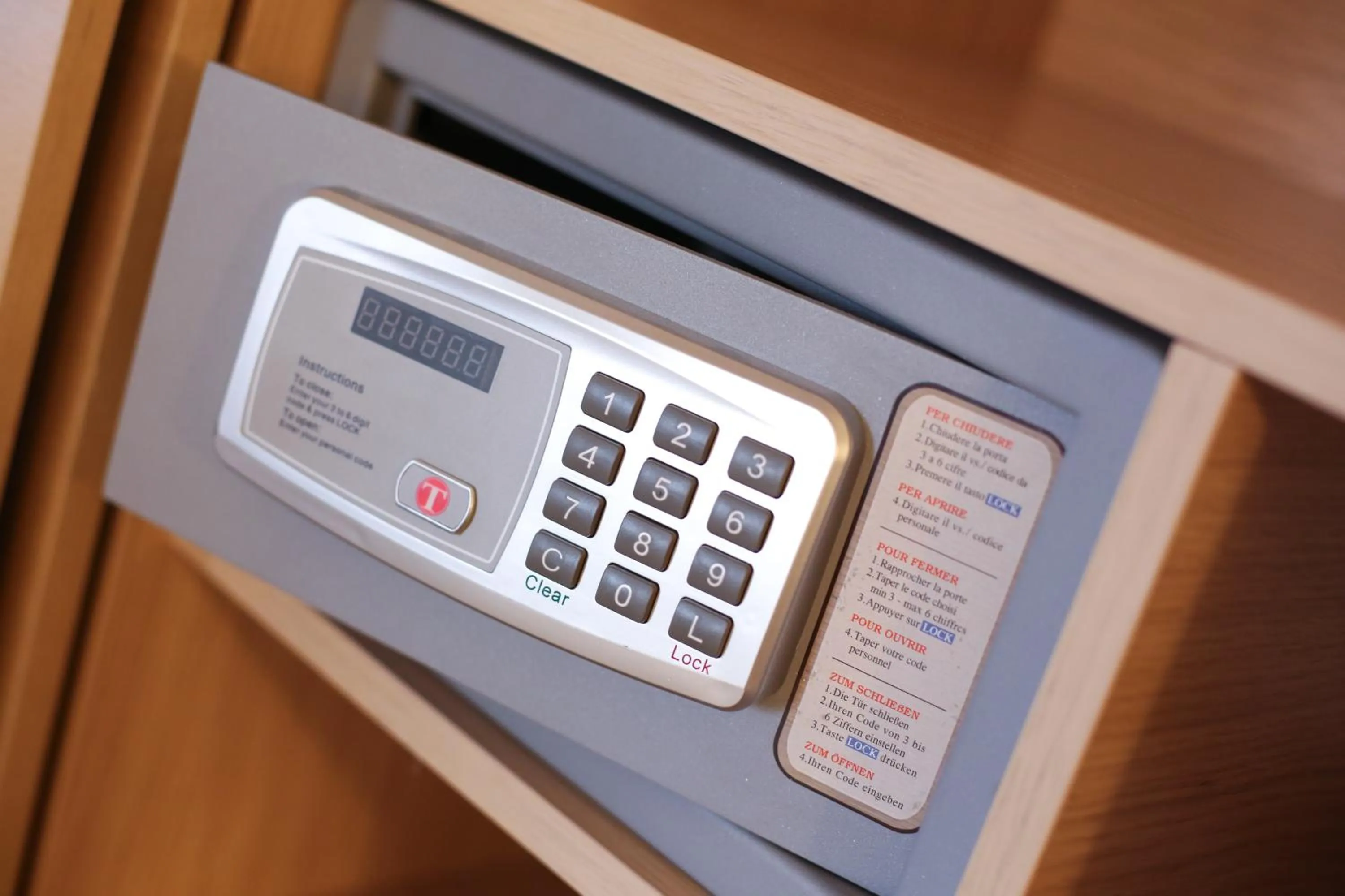 safe in Euro Garni Hotel