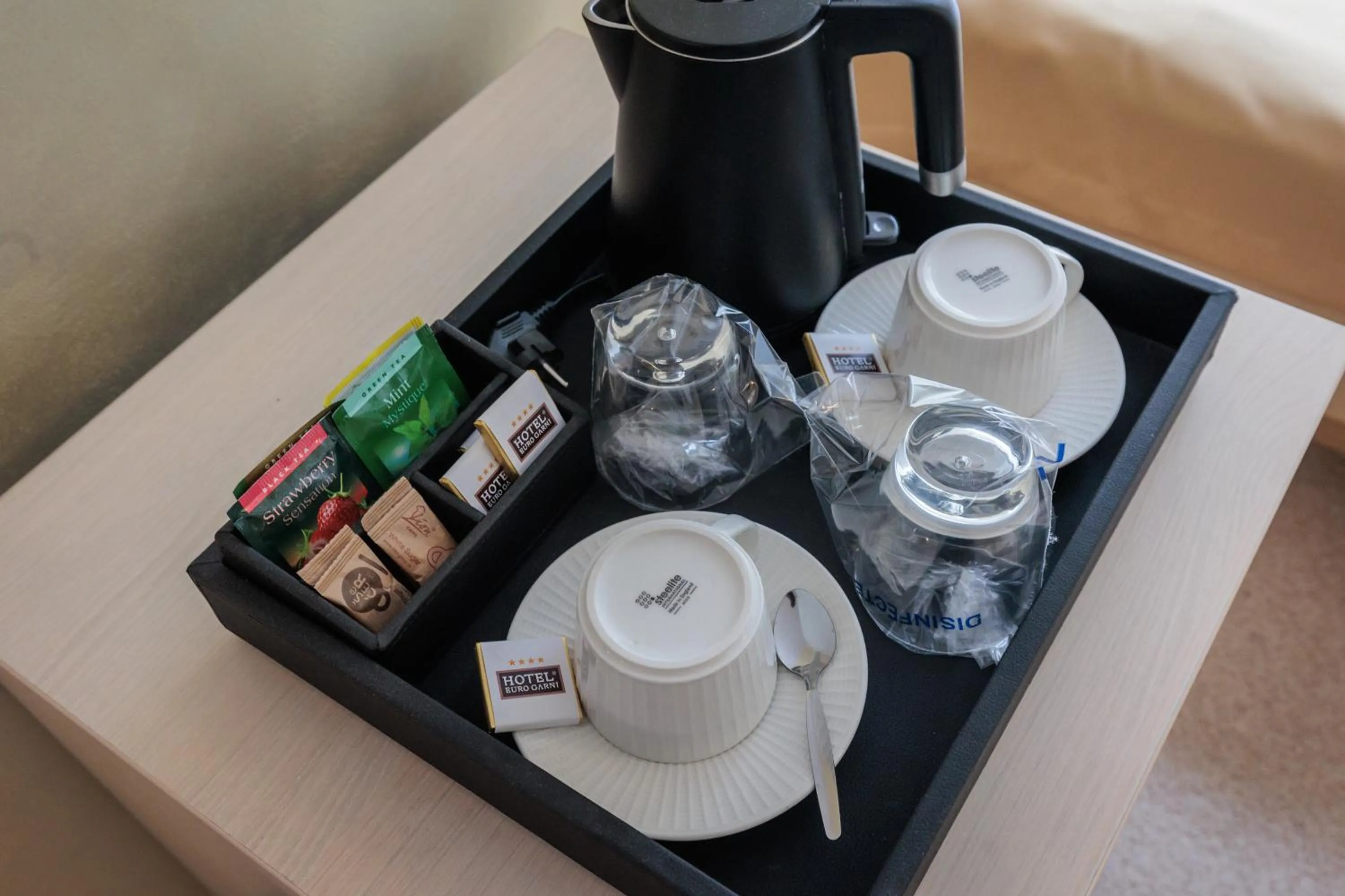 Coffee/tea facilities in Euro Garni Hotel
