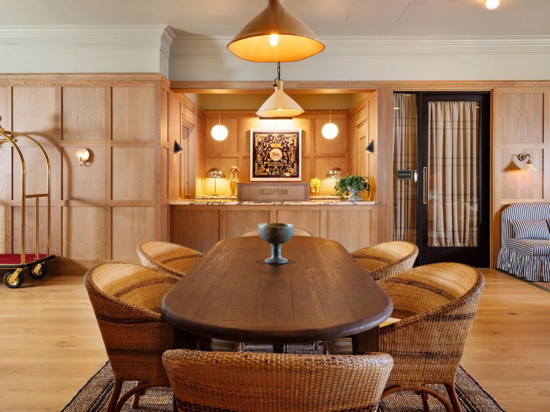 Seating area in Palihouse Hyde Park Village