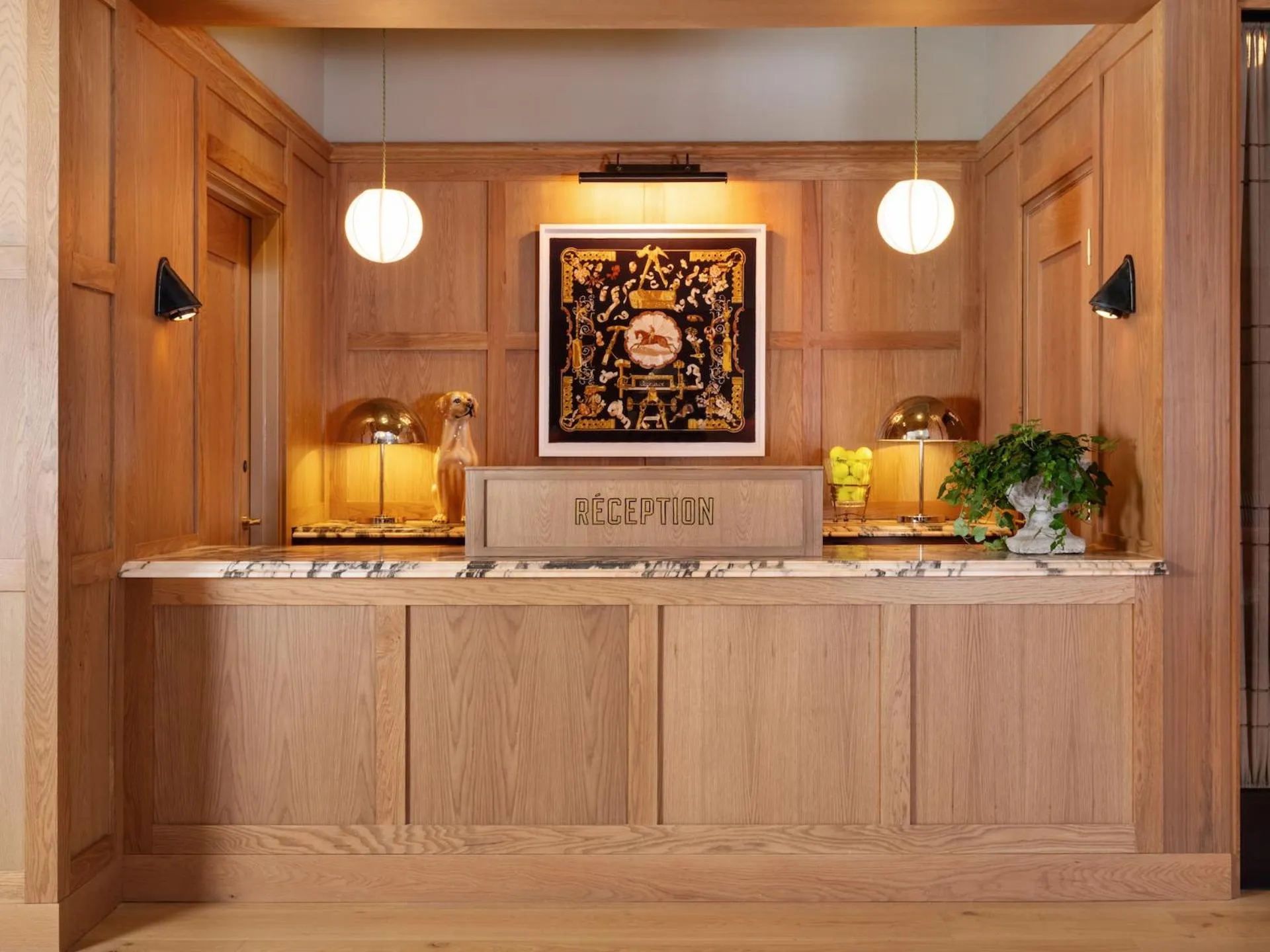 Lobby or reception in Palihouse Hyde Park Village