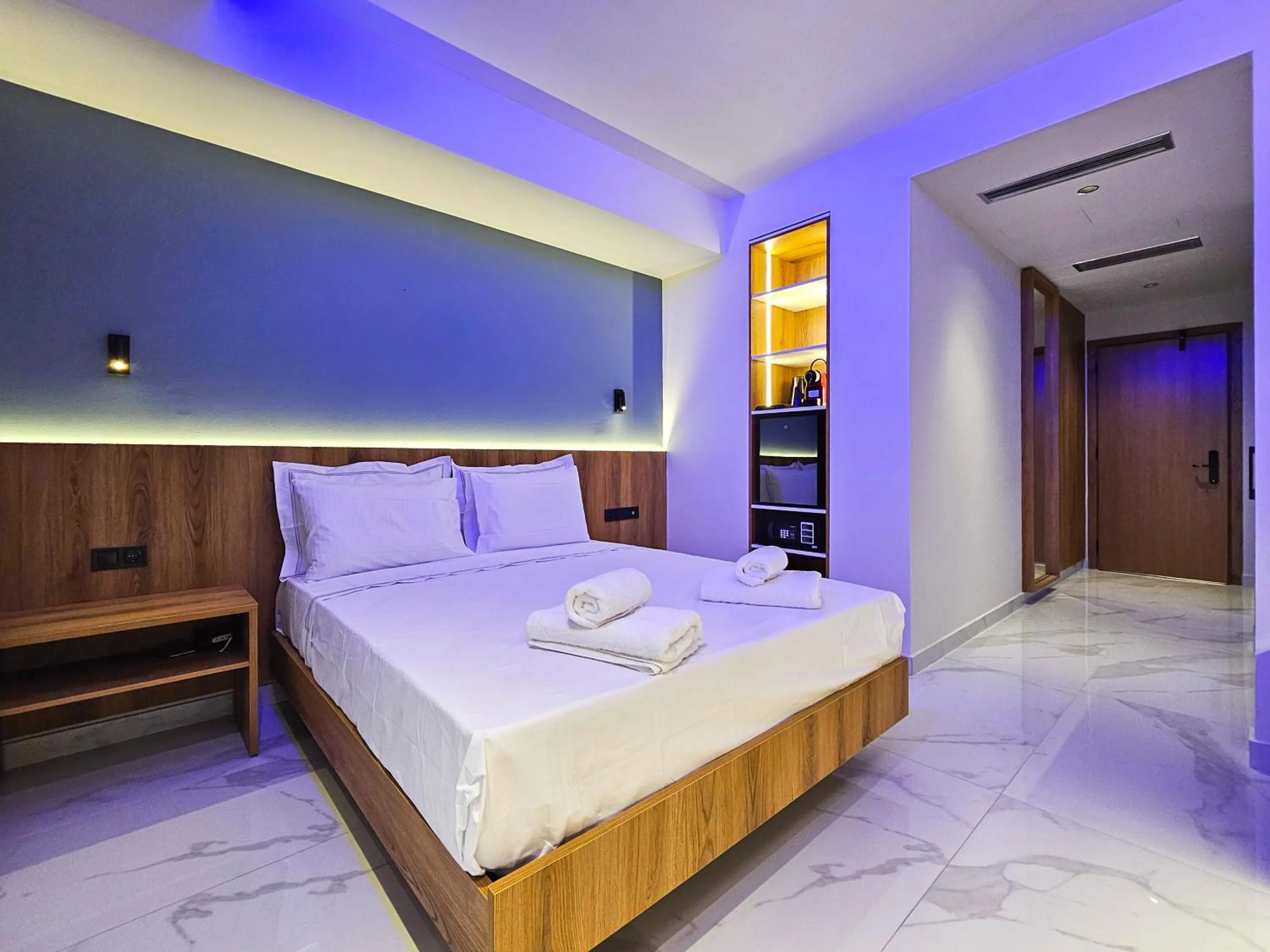 Photo of the whole room, Bed in AKTEON GIRNI