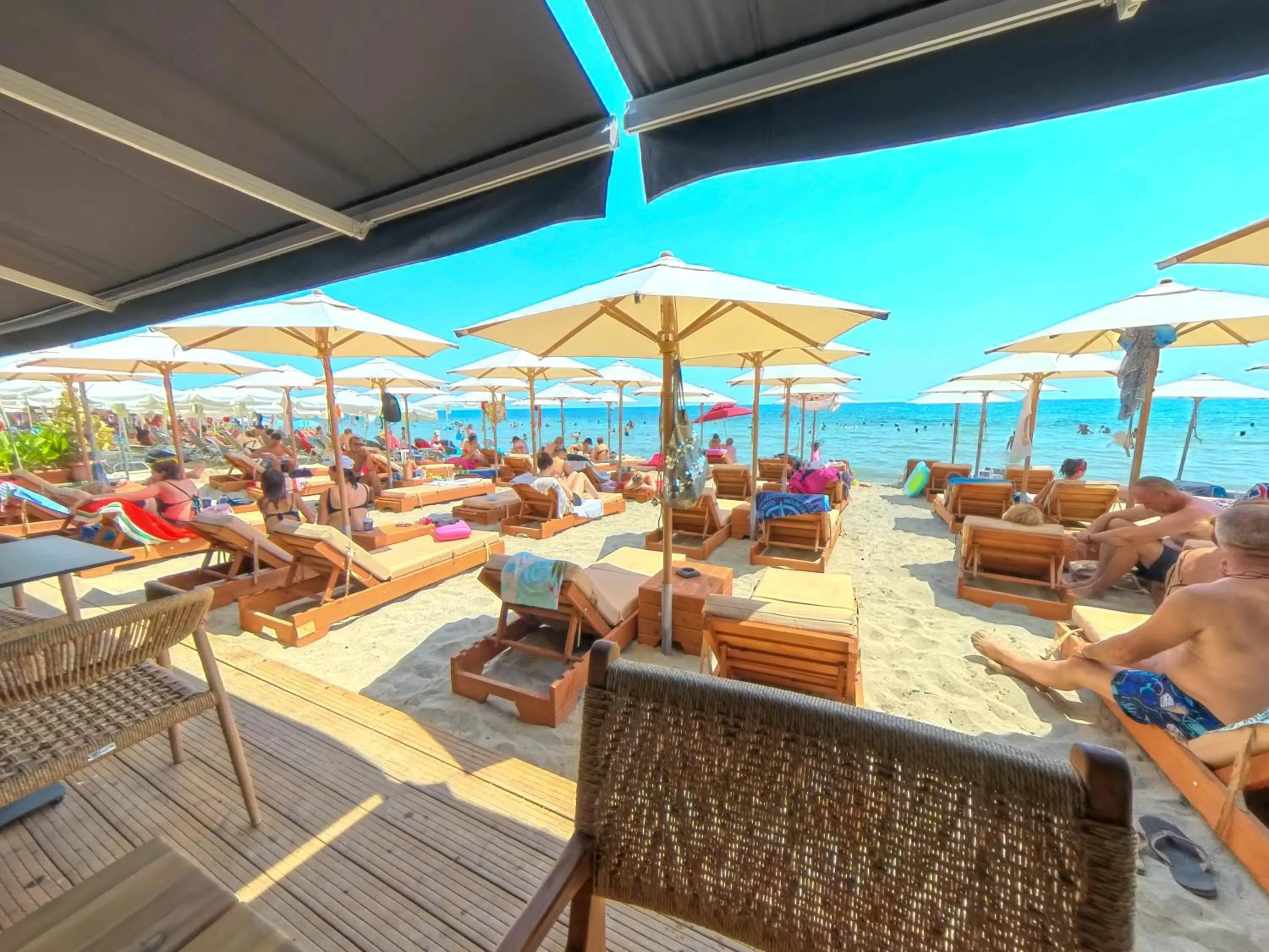 Sea view in AKTEON GIRNI