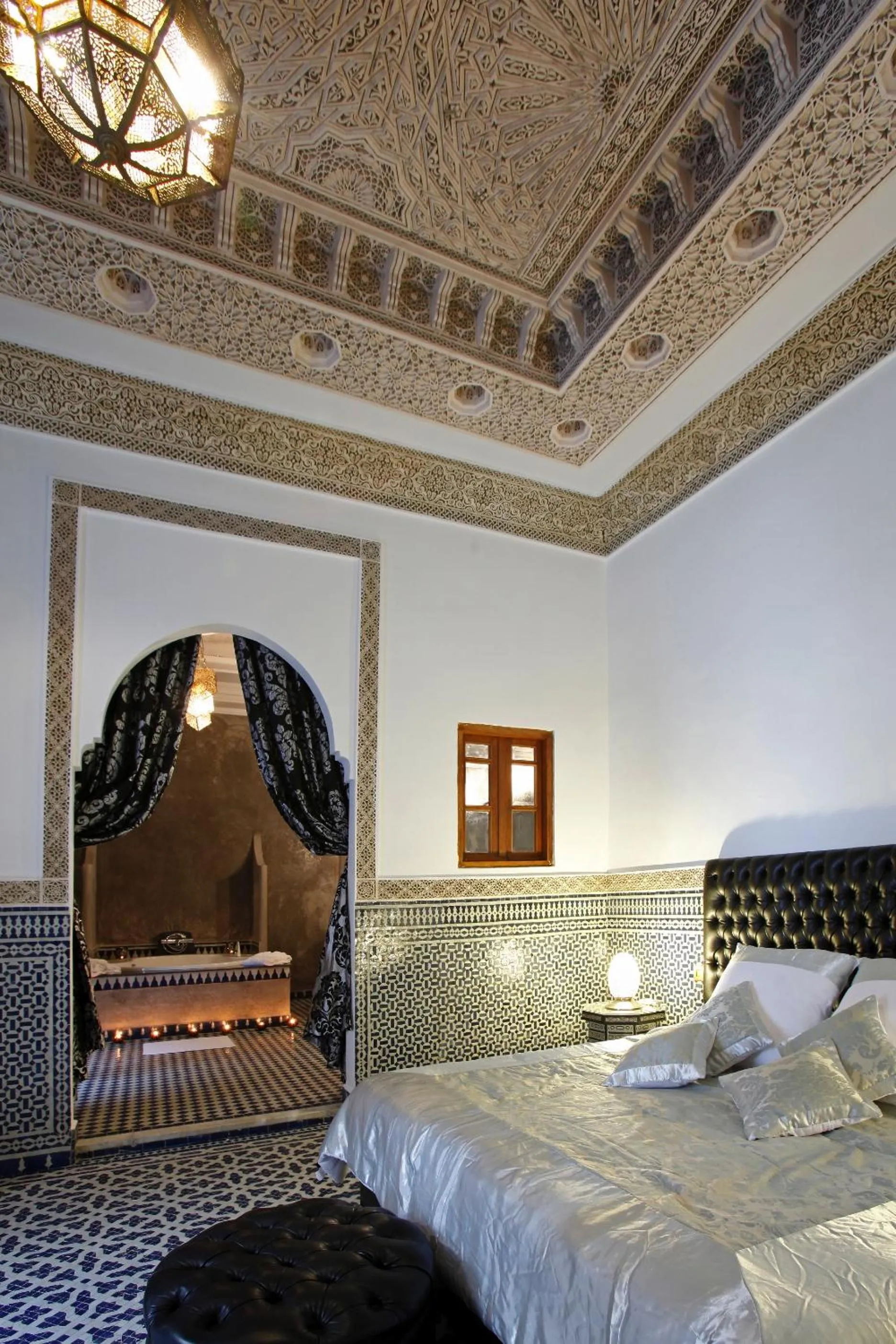 Photo of the whole room, Bed in Riad Alya