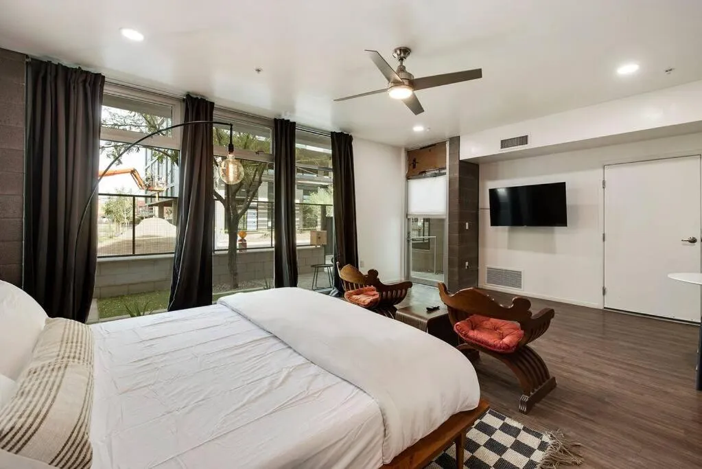 Bed in Tempe Lofty Studios