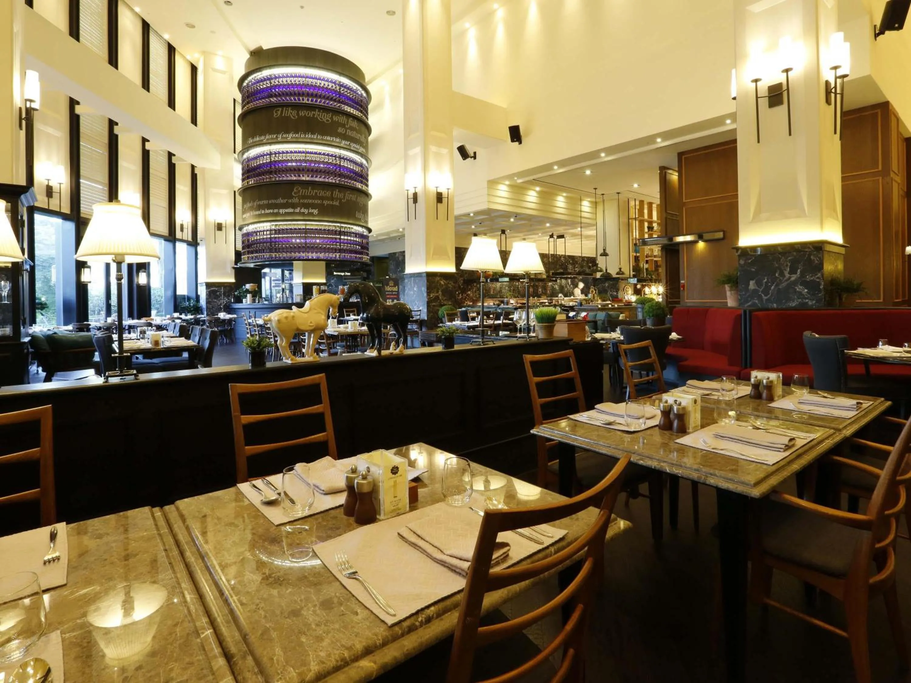 Restaurant/places to eat in Grand Mercure Ambassador Changwon
