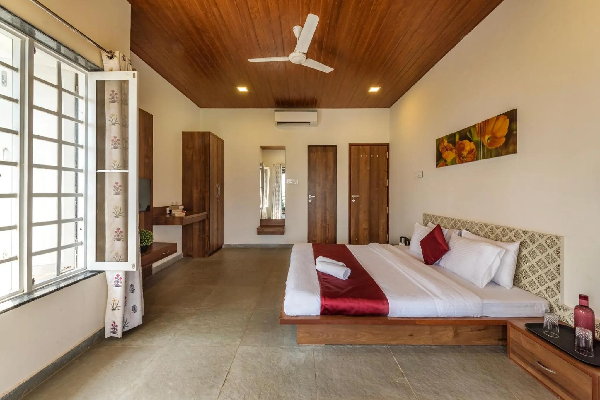 Bed in 4 Bed Villa - Sleeps 8 - Private Pool - Mtn Views