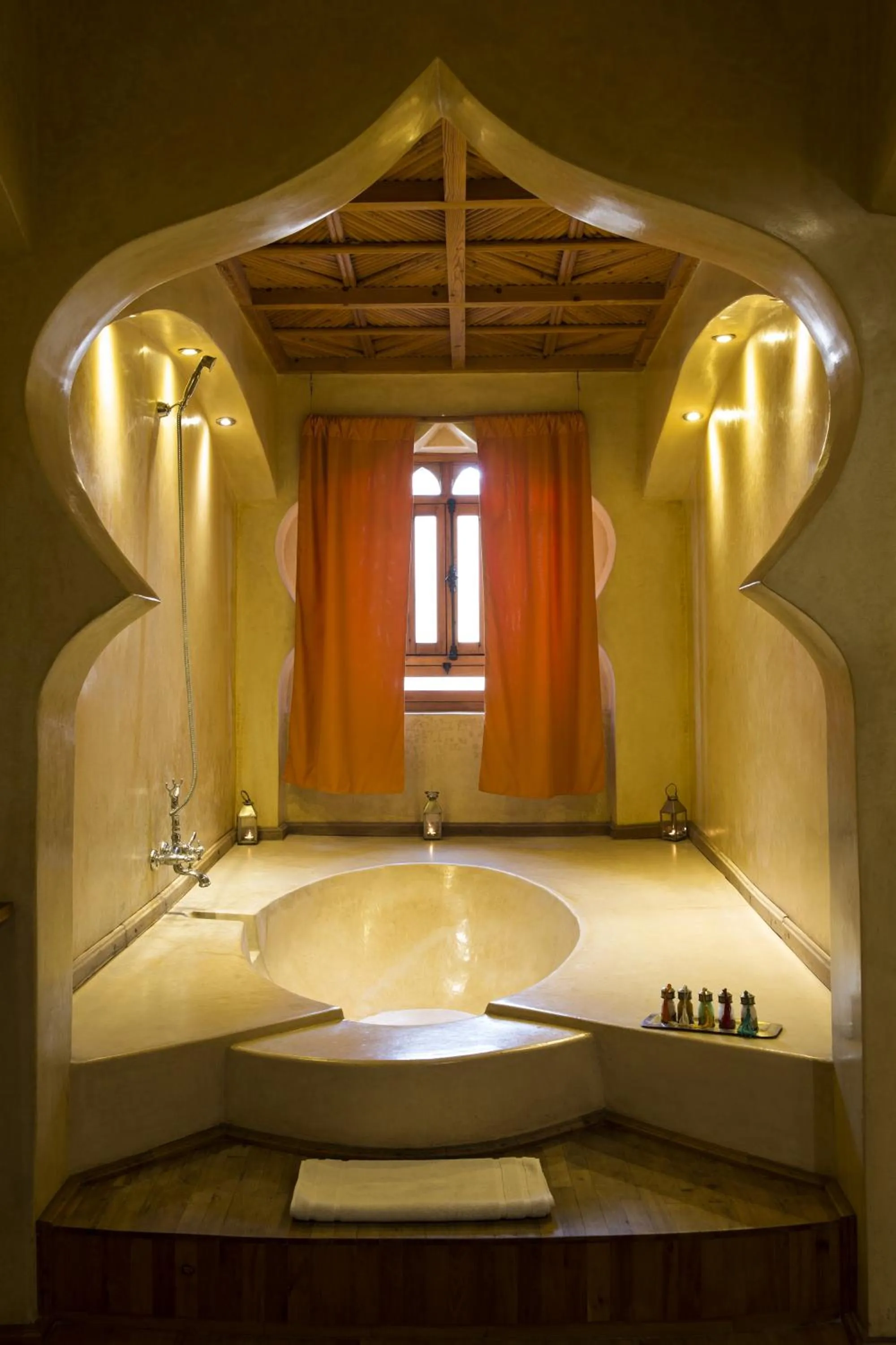 Shower in Riad Chbanate