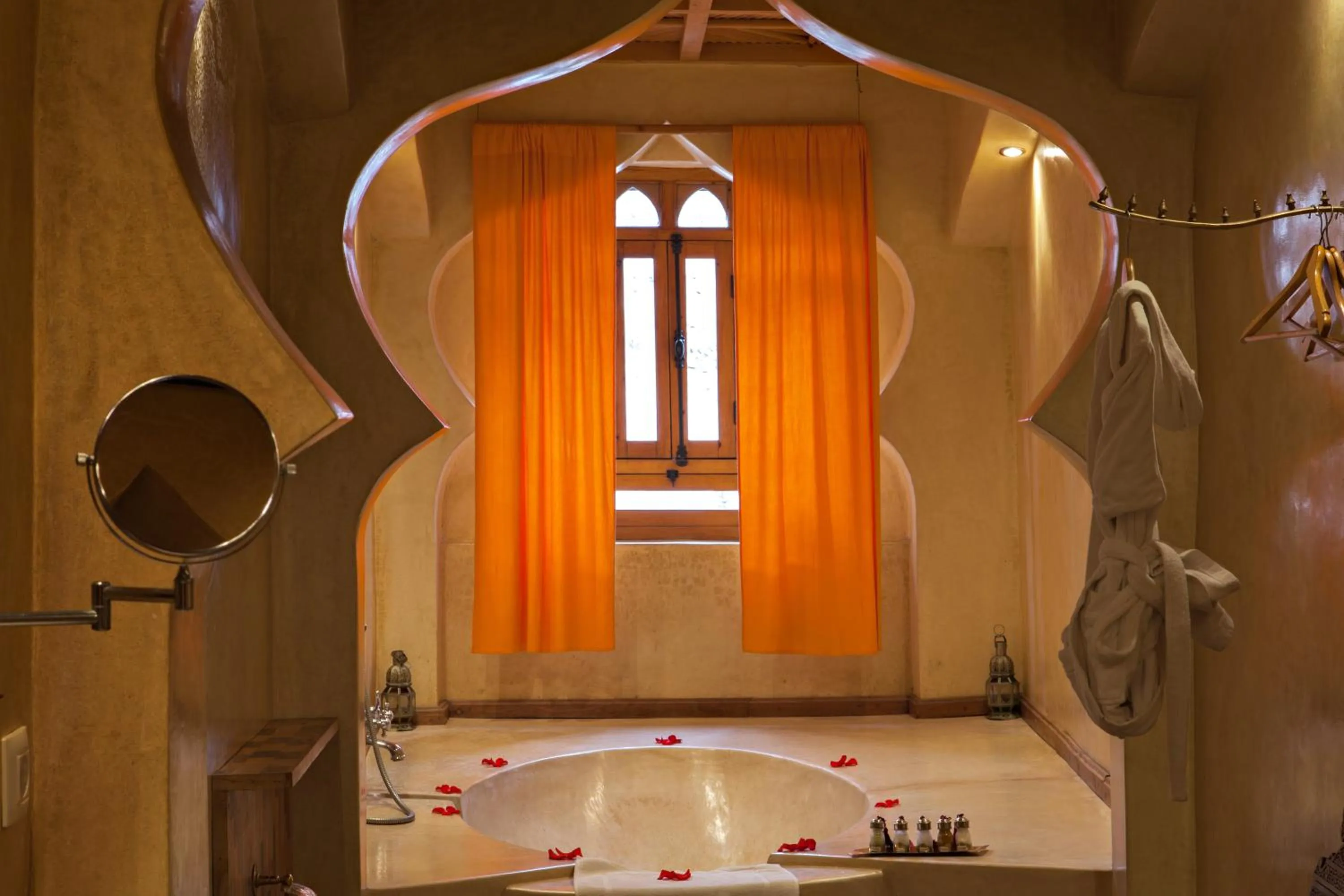 Hot Tub in Riad Chbanate