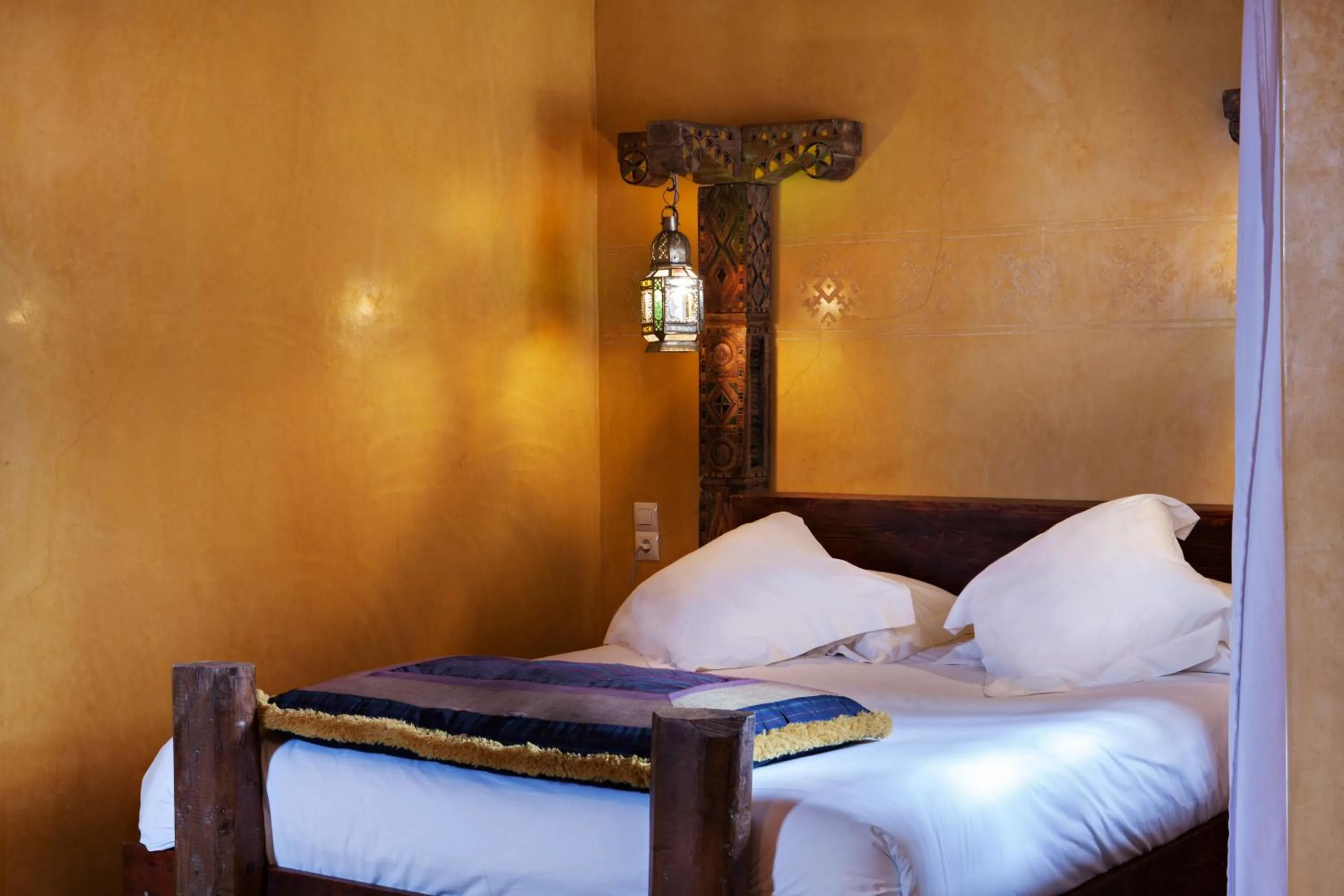 Bed in Riad Chbanate