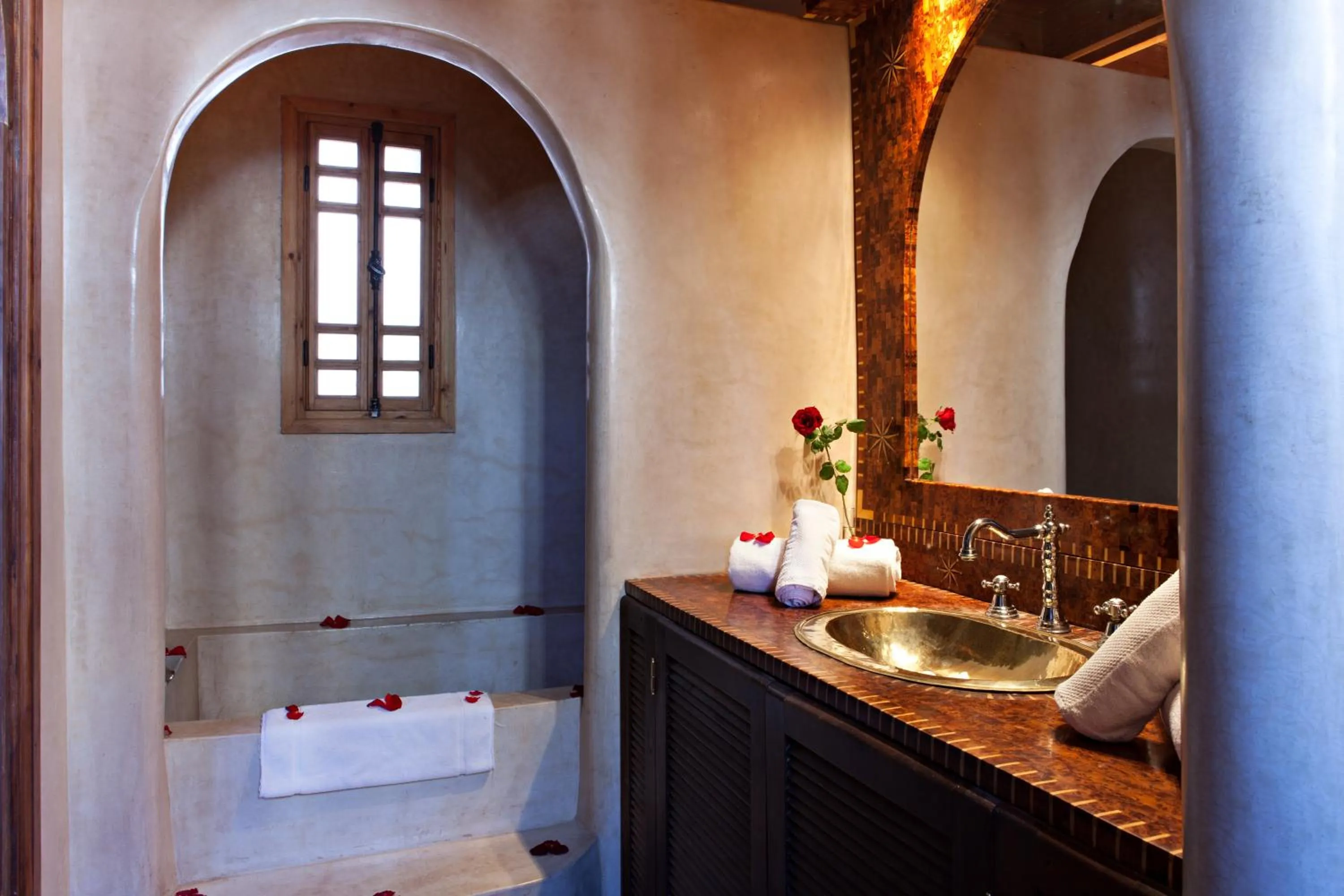 Hot Tub in Riad Chbanate