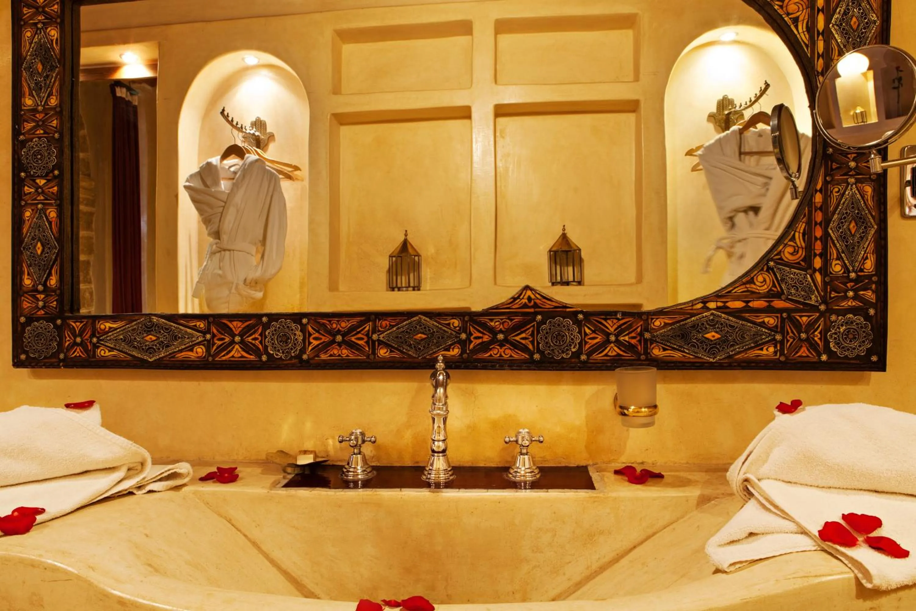 Bathroom in Riad Chbanate