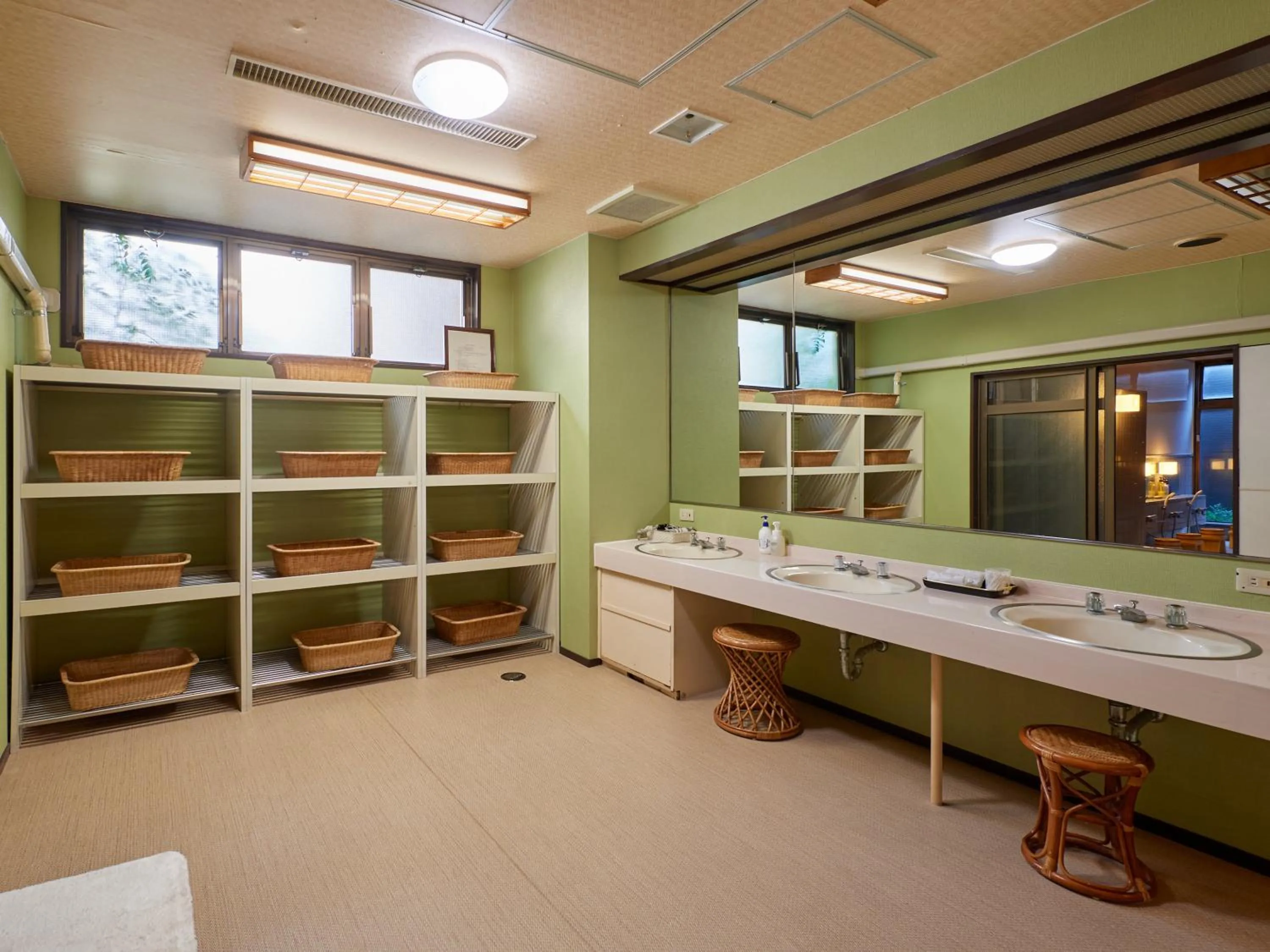 Public Bath in Sakura no Yakata Hotel