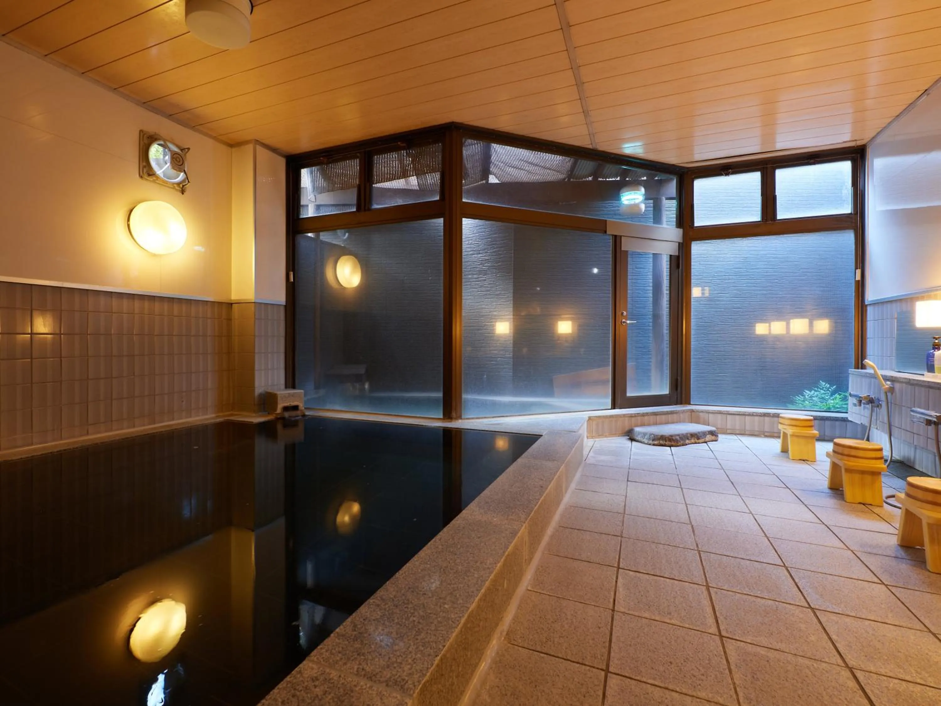 Public Bath in Sakura no Yakata Hotel