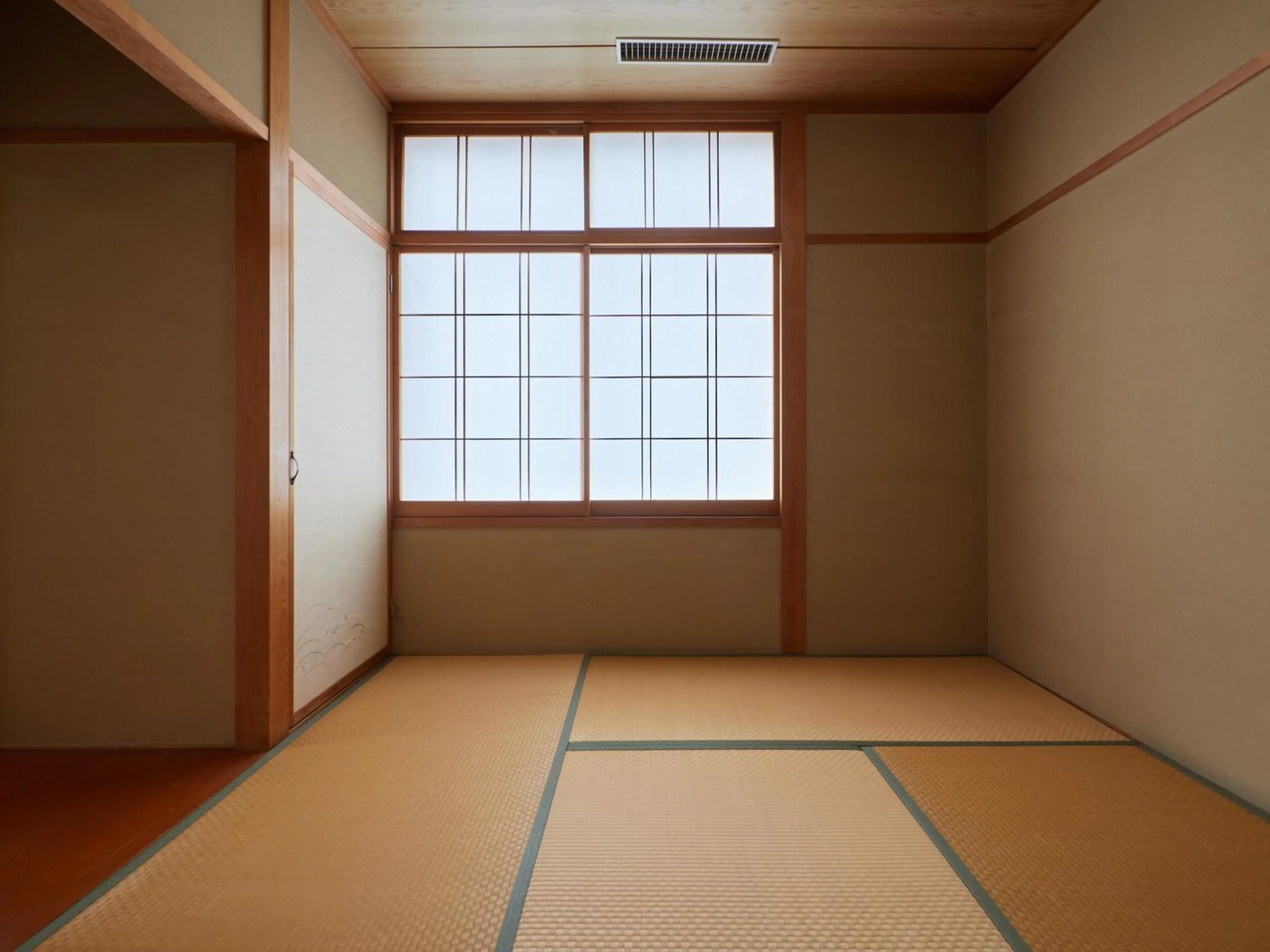 Photo of the whole room in Sakura no Yakata Hotel
