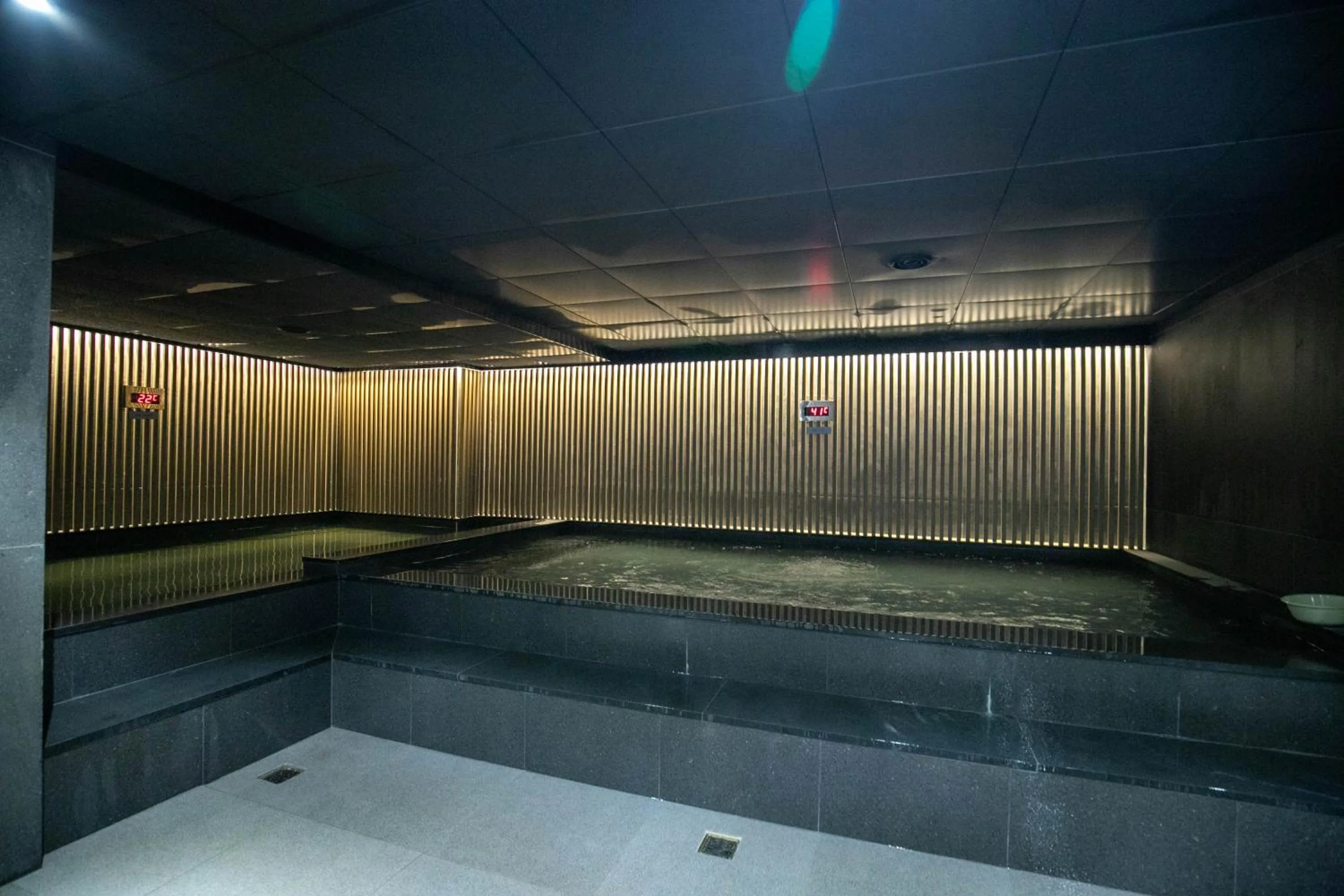 Fitness centre/facilities in Koreana Hotel