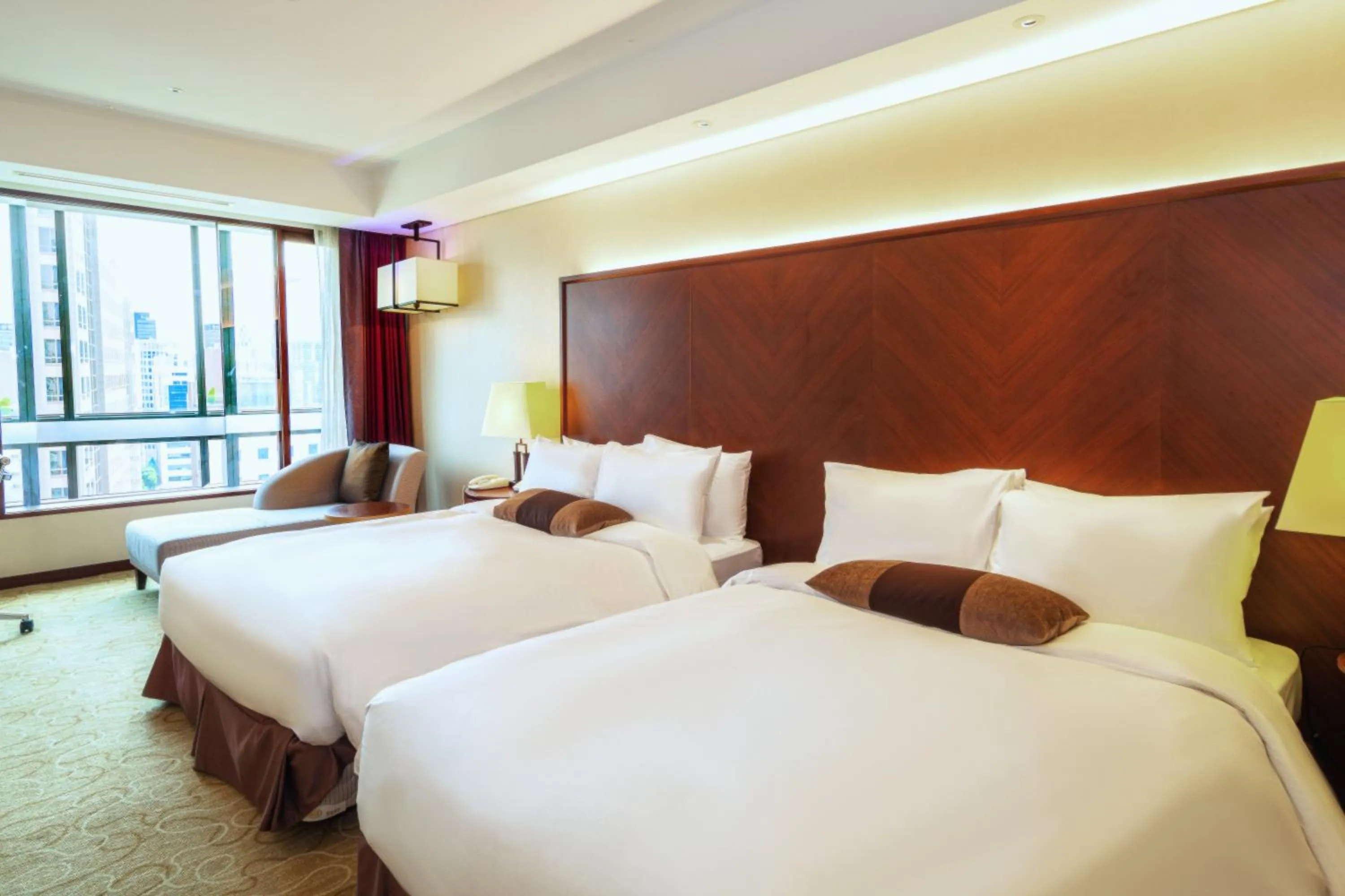 Photo of the whole room, Bed in Koreana Hotel