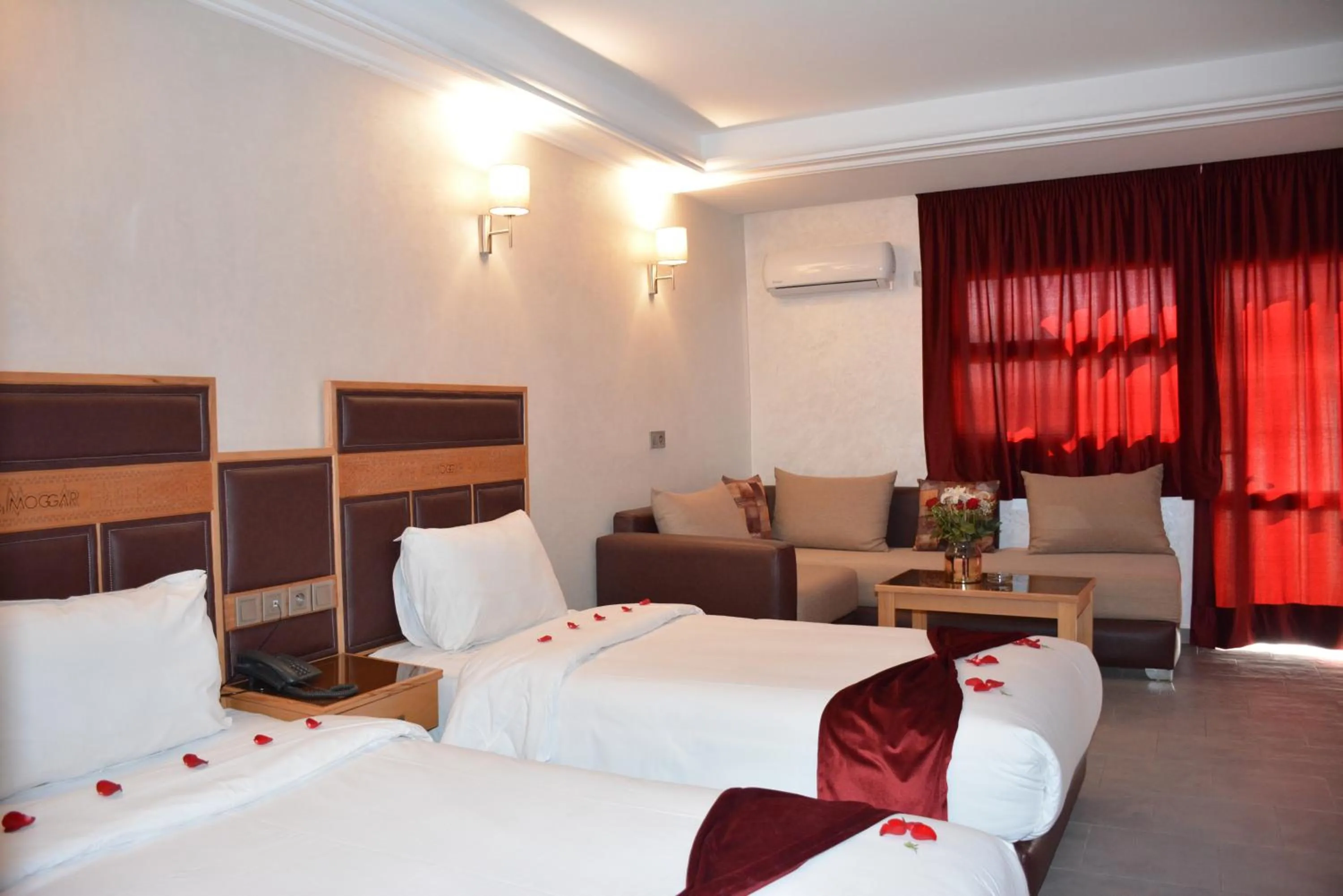 Photo of the whole room, Bed in Hotel Club Almoggar Garden Beach